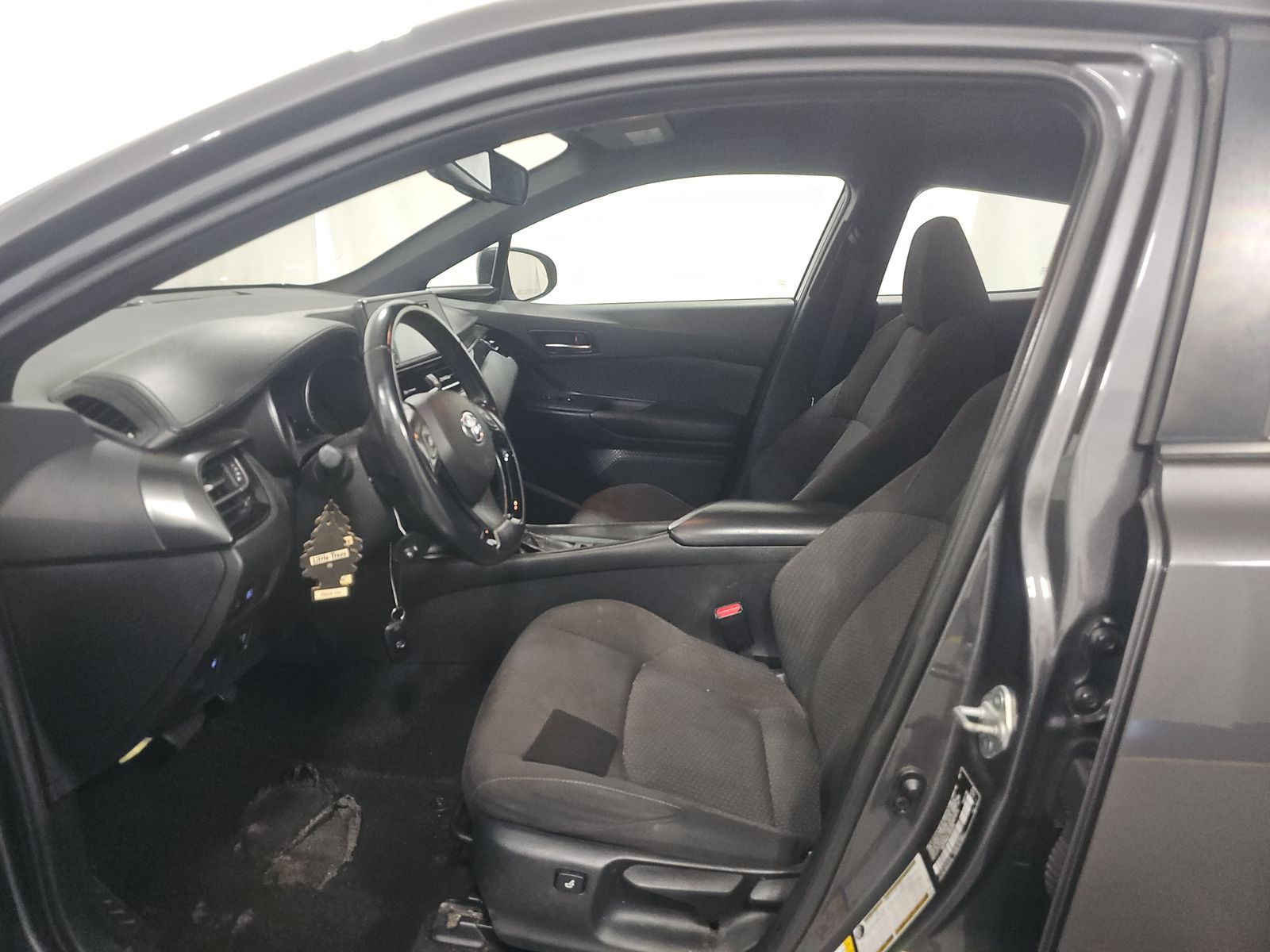 2018 Toyota C-HR XLE Premium FWD