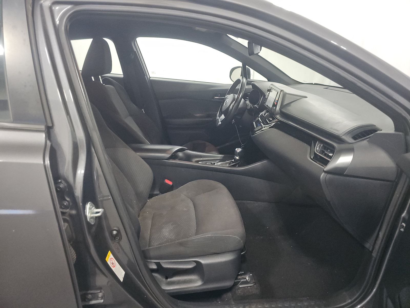 2018 Toyota C-HR XLE Premium FWD