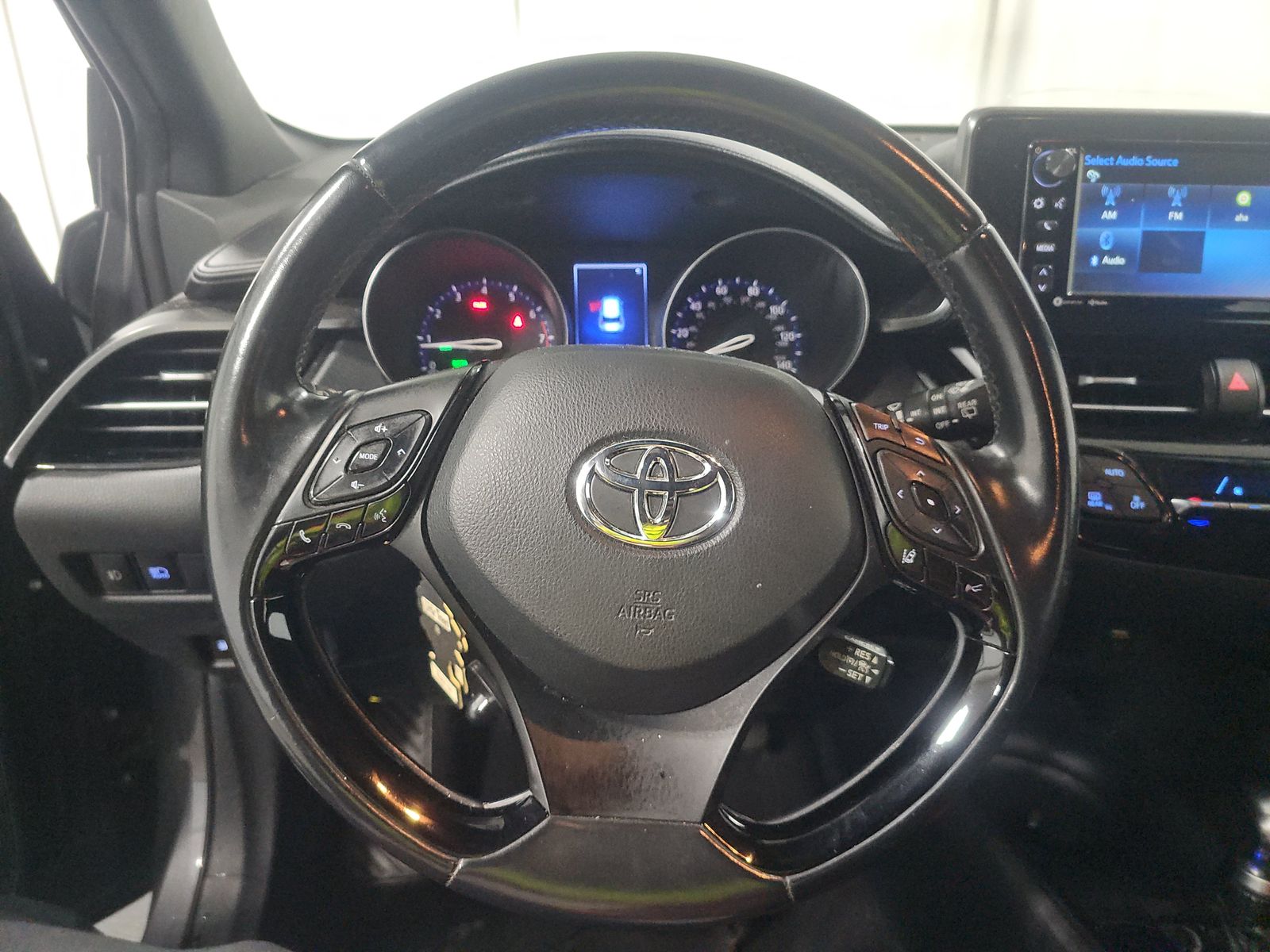 2018 Toyota C-HR XLE Premium FWD