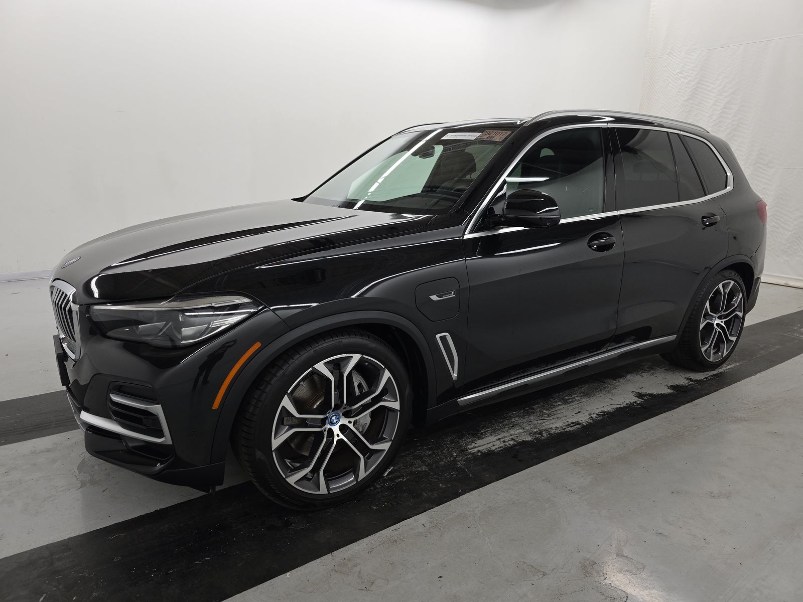 2023 BMW X5 xDrive45e AWD