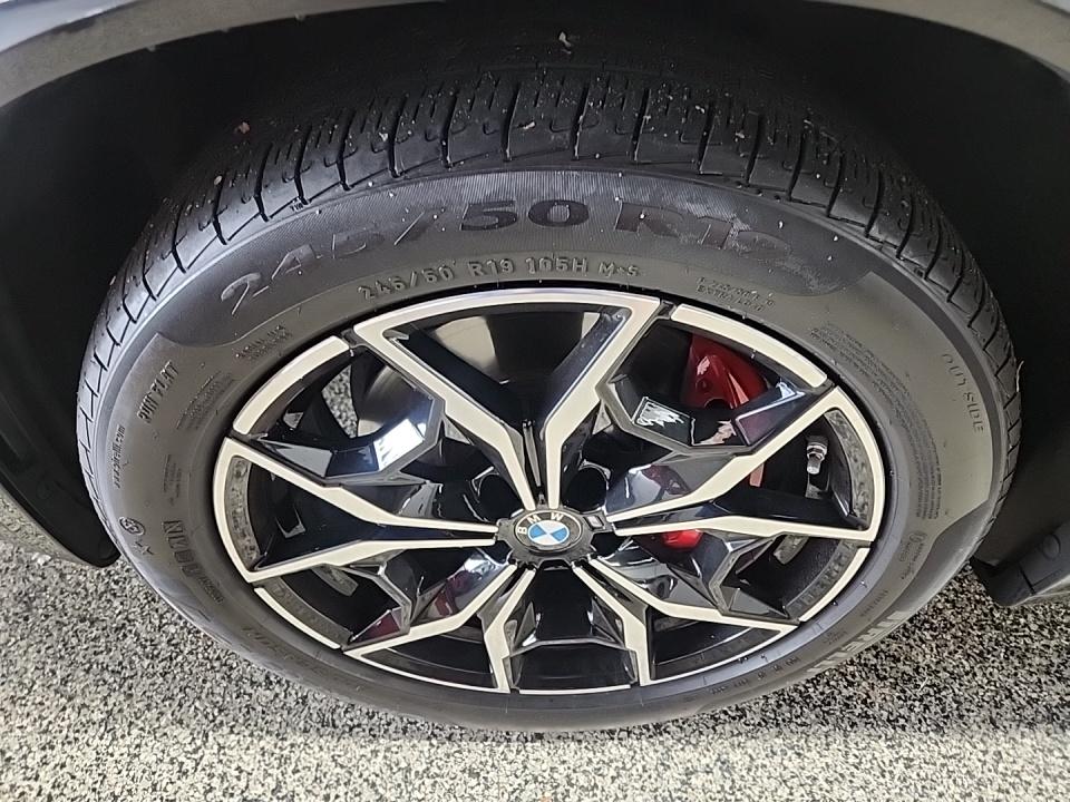 2023 BMW X4 M40i AWD