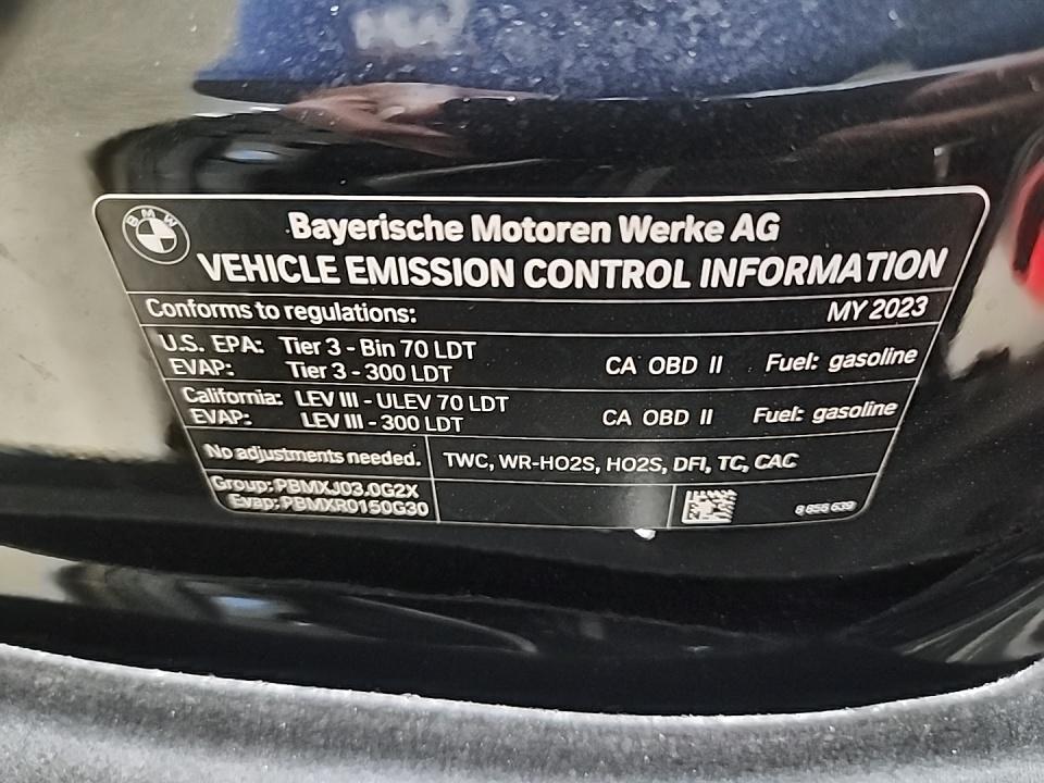 2023 BMW X4 M40i AWD