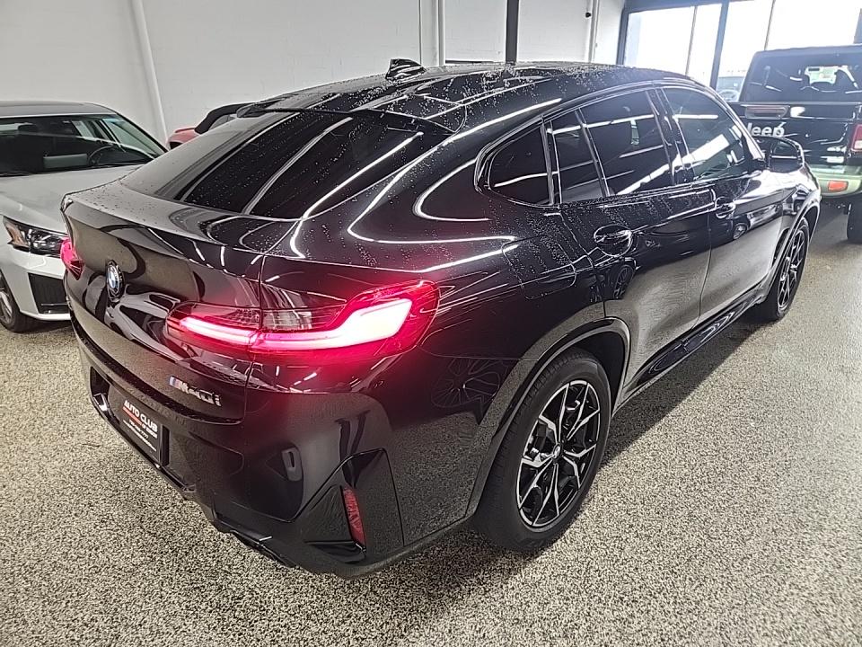 2023 BMW X4 M40i AWD