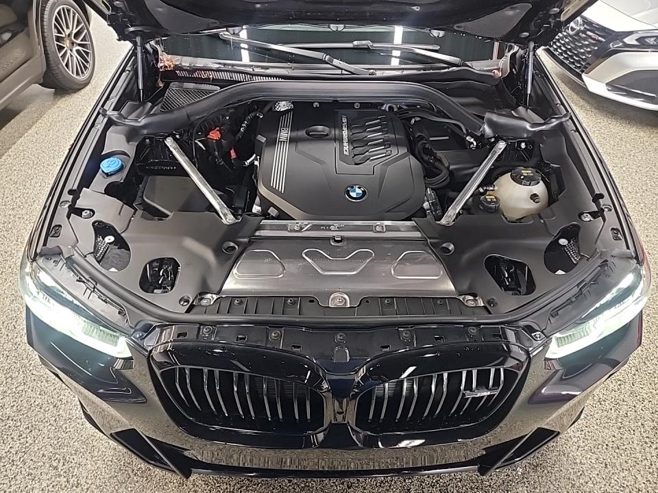 2023 BMW X4 M40i AWD