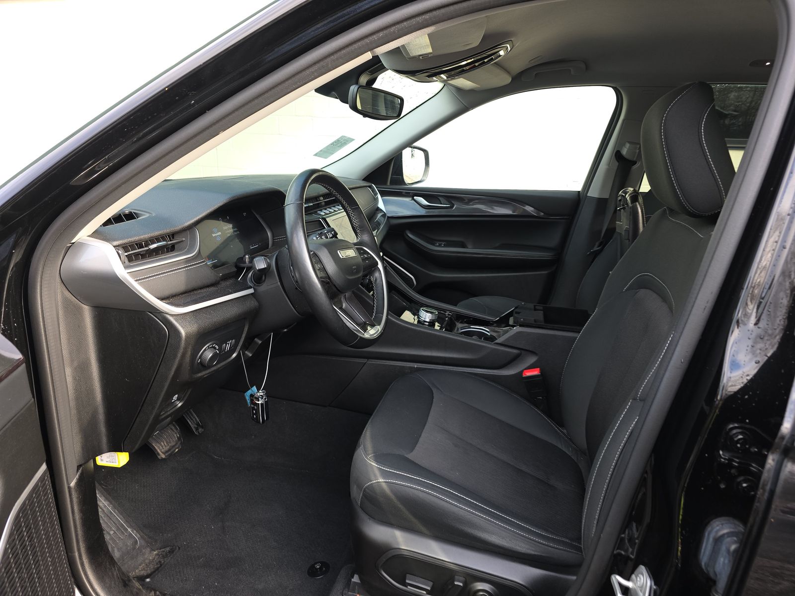 2022 Jeep Grand Cherokee Laredo AWD