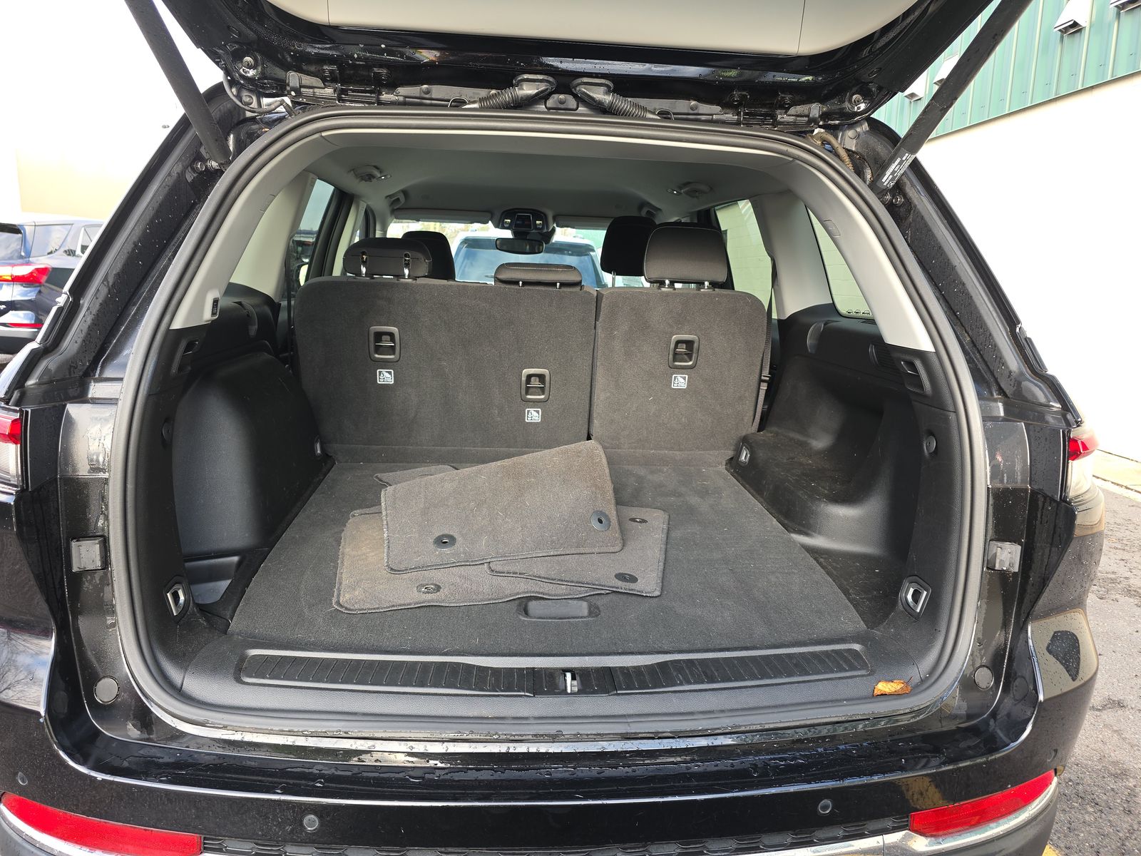 2022 Jeep Grand Cherokee Laredo AWD