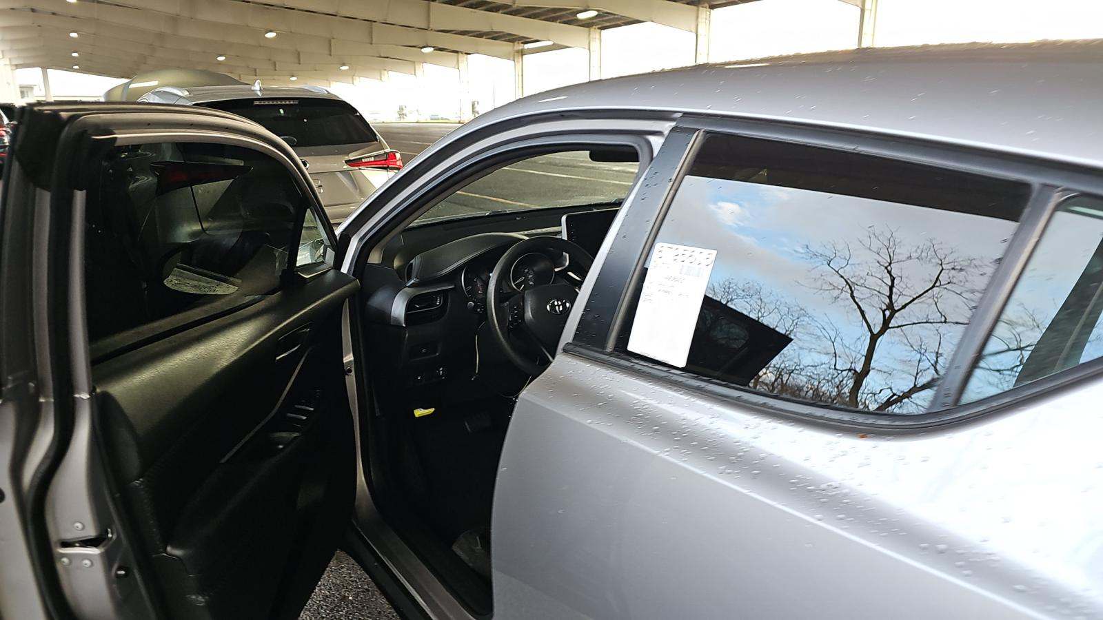 2020 Toyota C-HR LE FWD