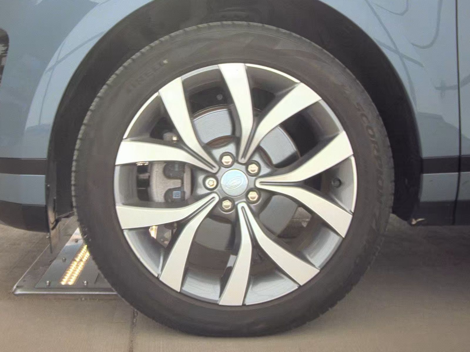 2023 Land Rover Range Rover Evoque R-Dynamic SE AWD