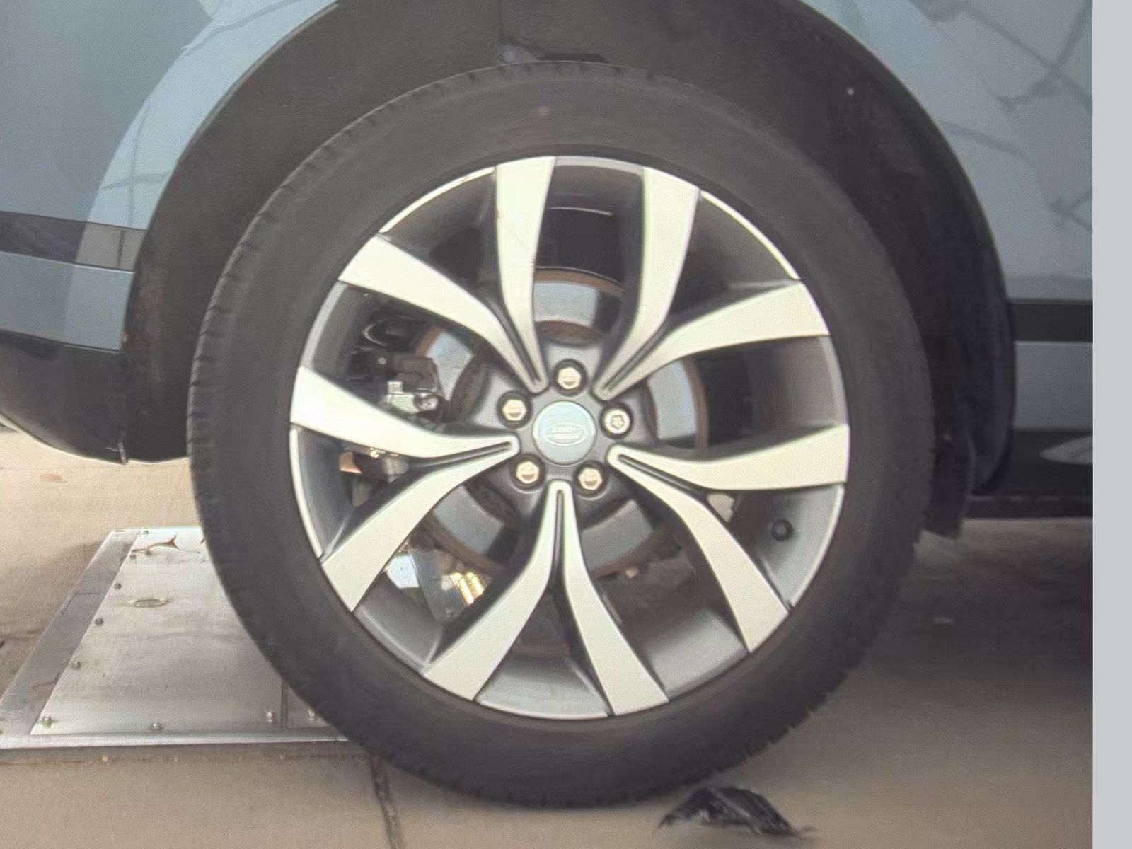 2023 Land Rover Range Rover Evoque R-Dynamic SE AWD