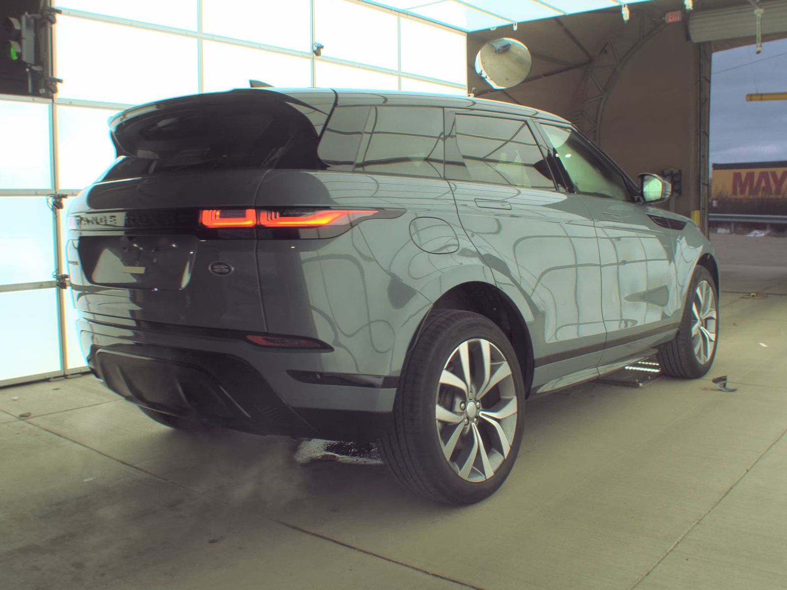 2023 Land Rover Range Rover Evoque R-Dynamic SE AWD
