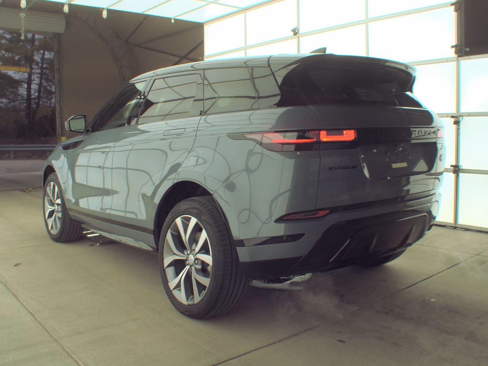 2023 Land Rover Range Rover Evoque R-Dynamic SE AWD