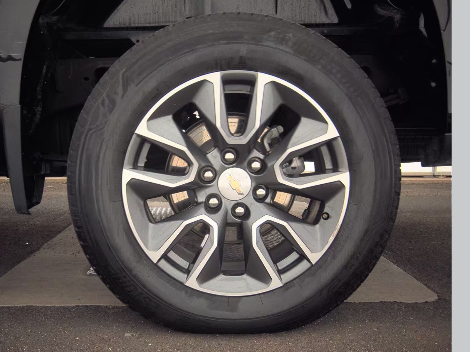 2023 Chevrolet Silverado 1500 LT AWD