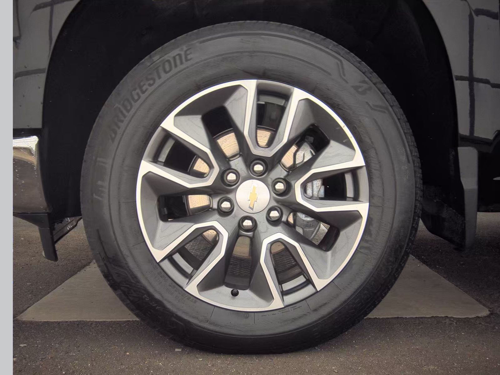 2023 Chevrolet Silverado 1500 LT AWD