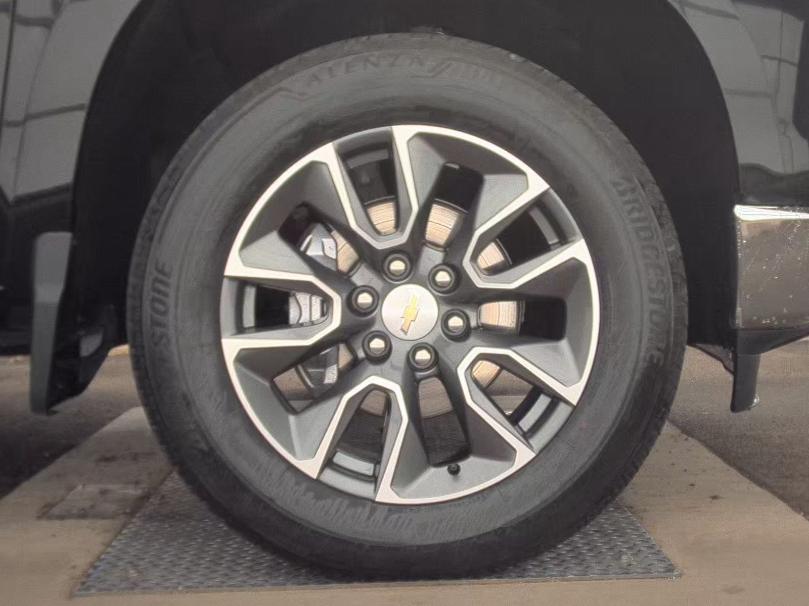 2023 Chevrolet Silverado 1500 LT AWD