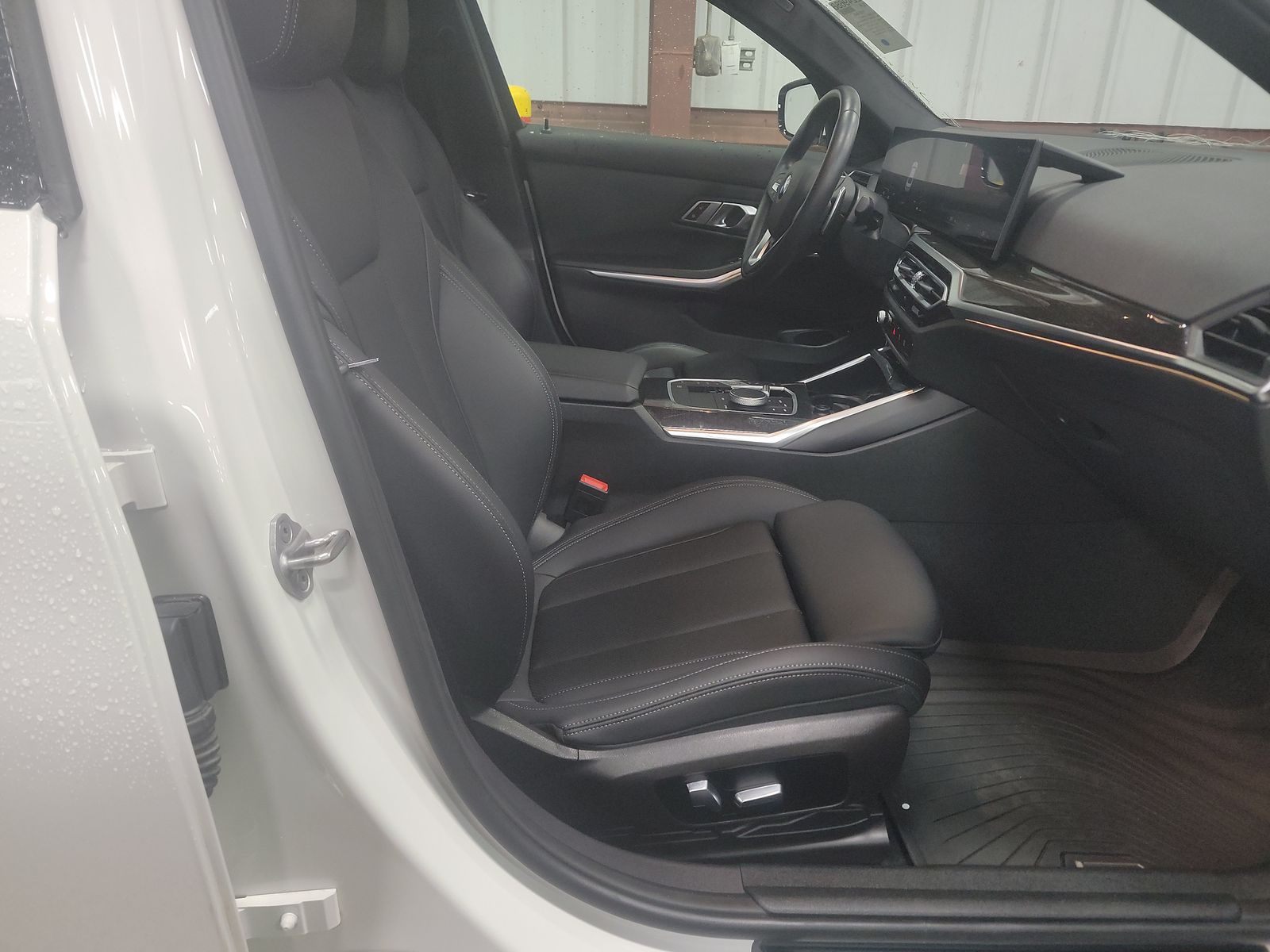 2023 BMW 3 Series 330i xDrive AWD