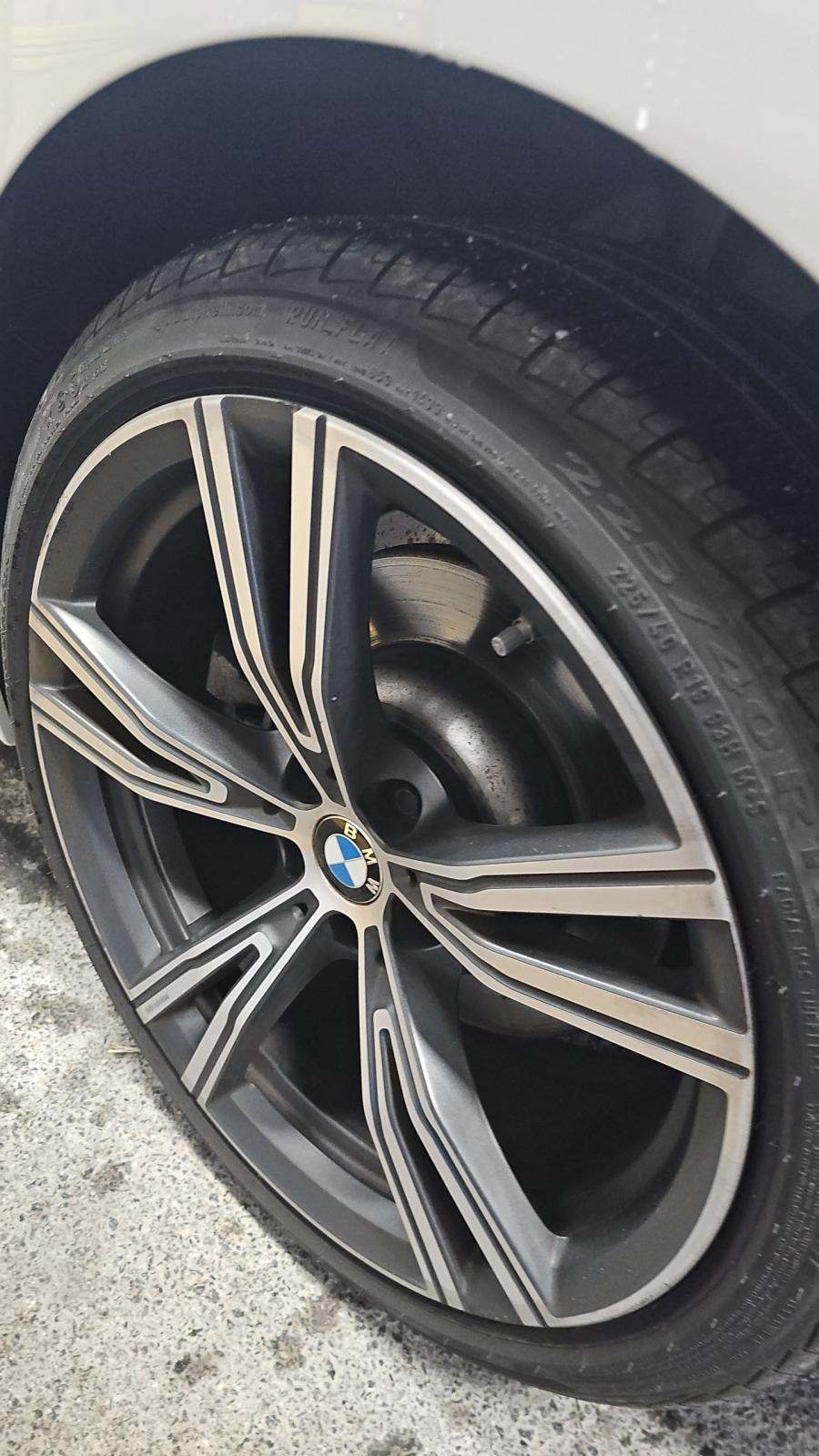 2023 BMW 3 Series 330i xDrive AWD