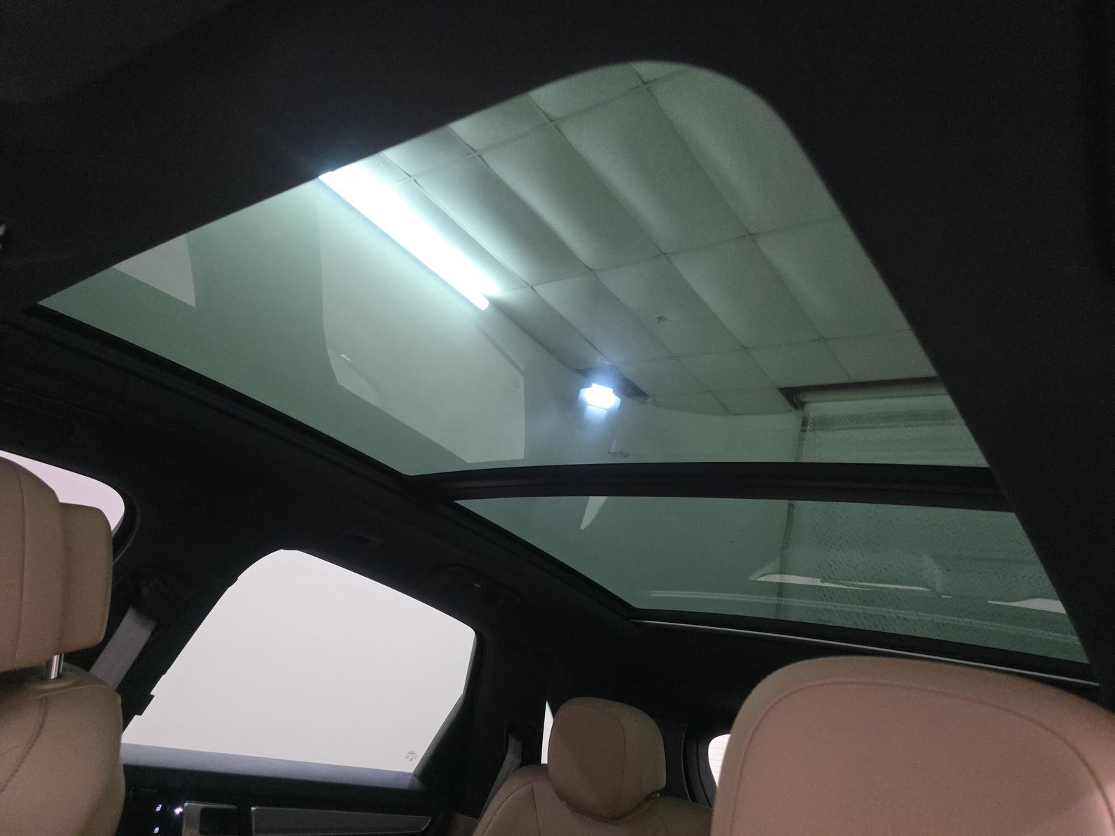 2022 Porsche Cayenne Platinum Edition AWD