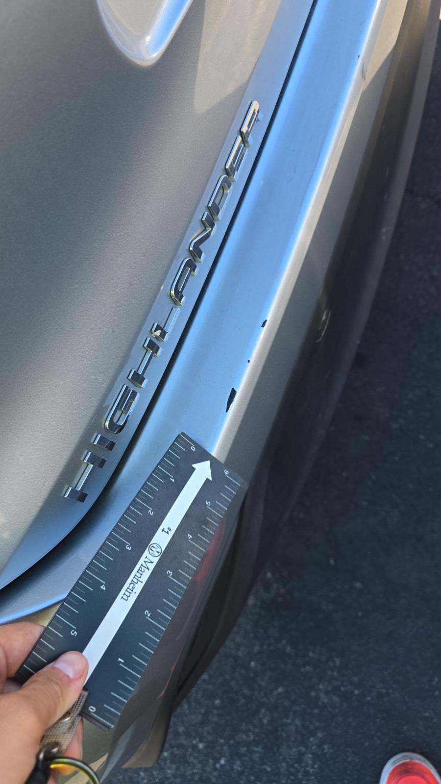 2023 Toyota Highlander LE FWD