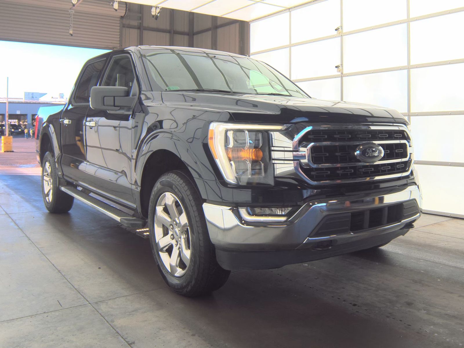 2022 Ford F-150 XLT AWD