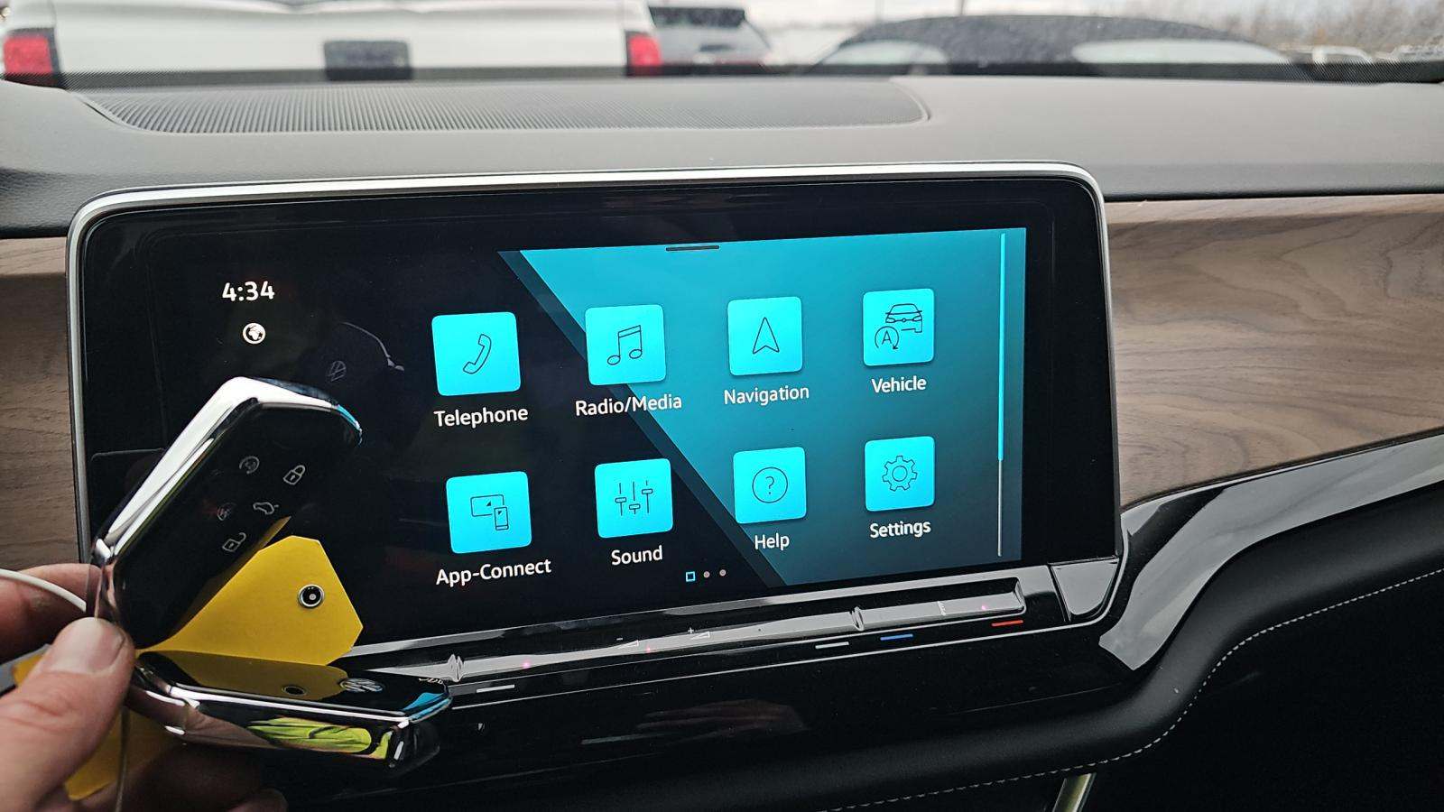 2024 Volkswagen Atlas 2.0T SE AWD