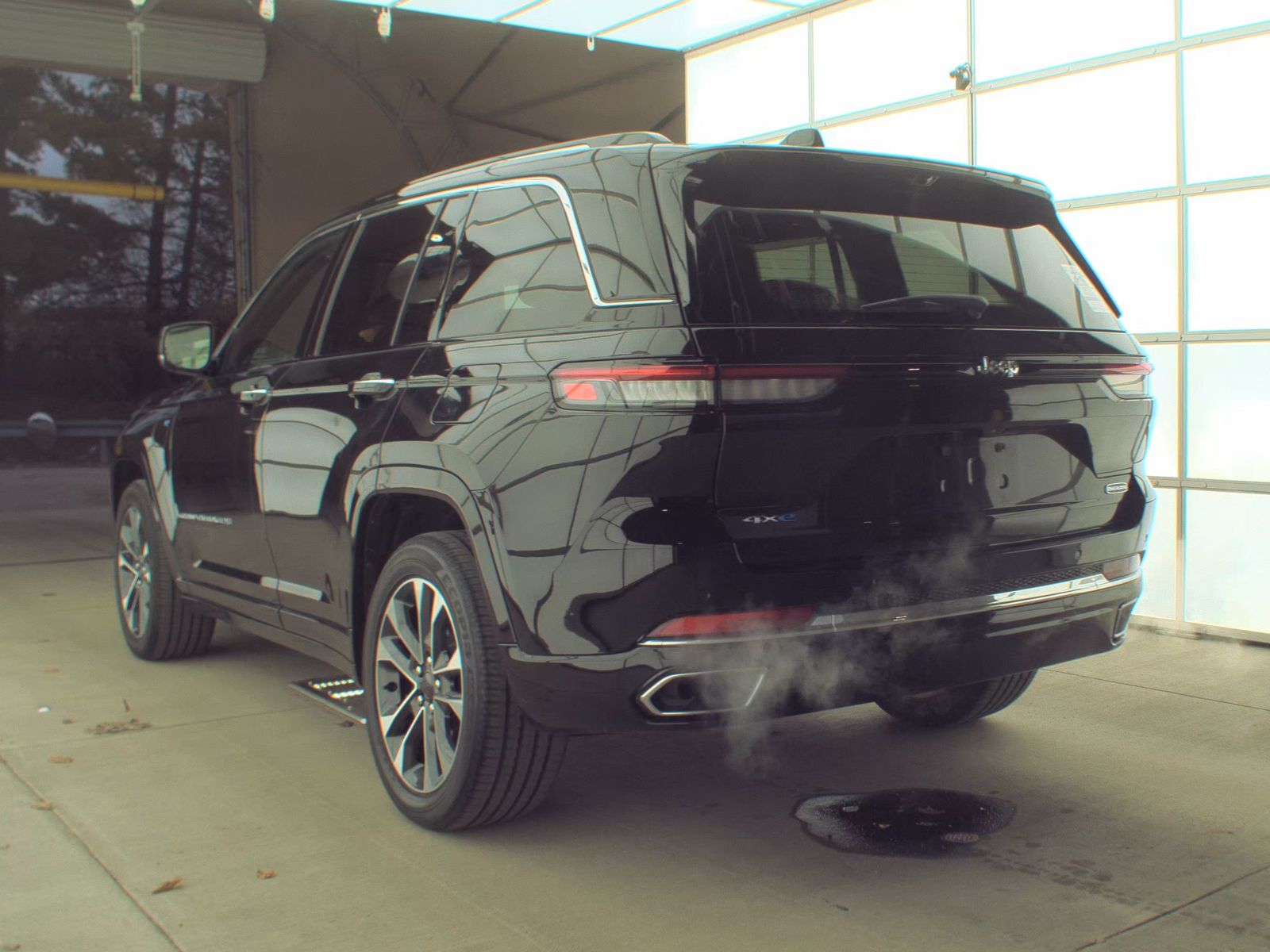 2023 Jeep Grand Cherokee 4xe Overland AWD