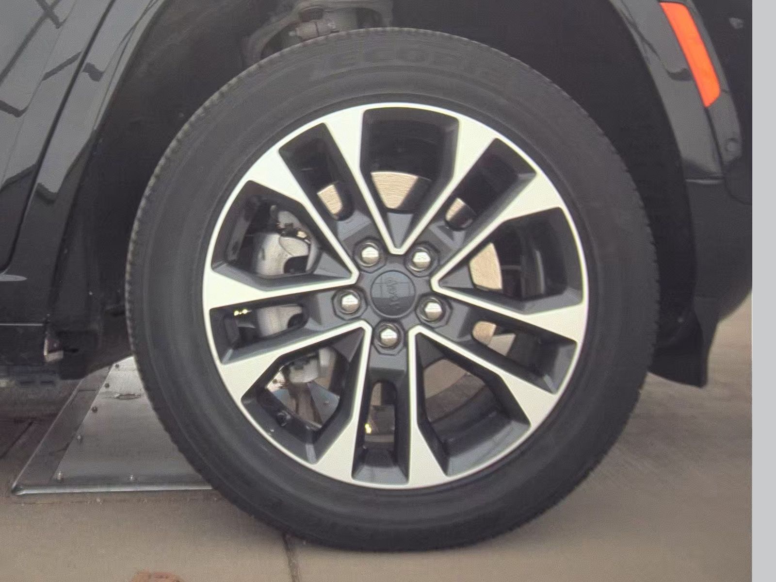 2023 Jeep Grand Cherokee 4xe Overland AWD