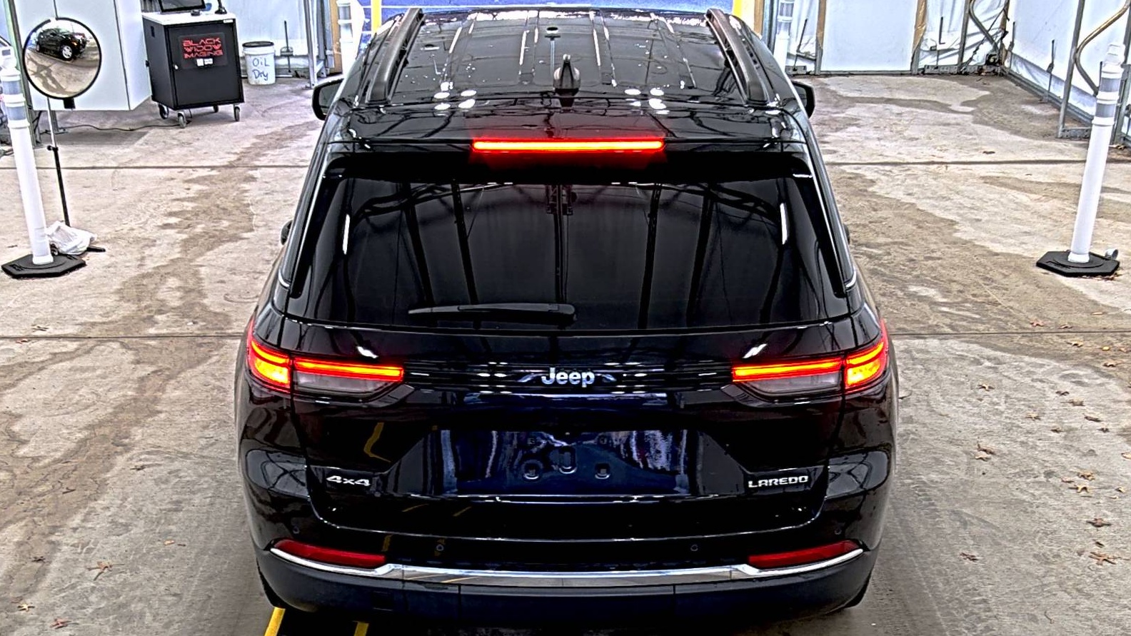 2022 Jeep Grand Cherokee Laredo AWD