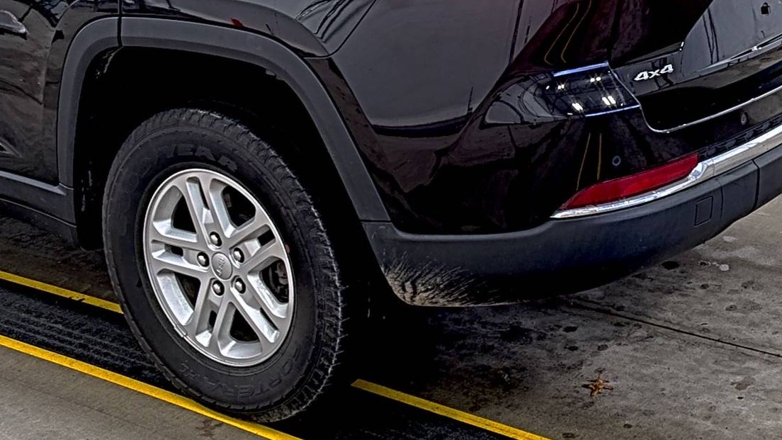 2022 Jeep Grand Cherokee Laredo AWD