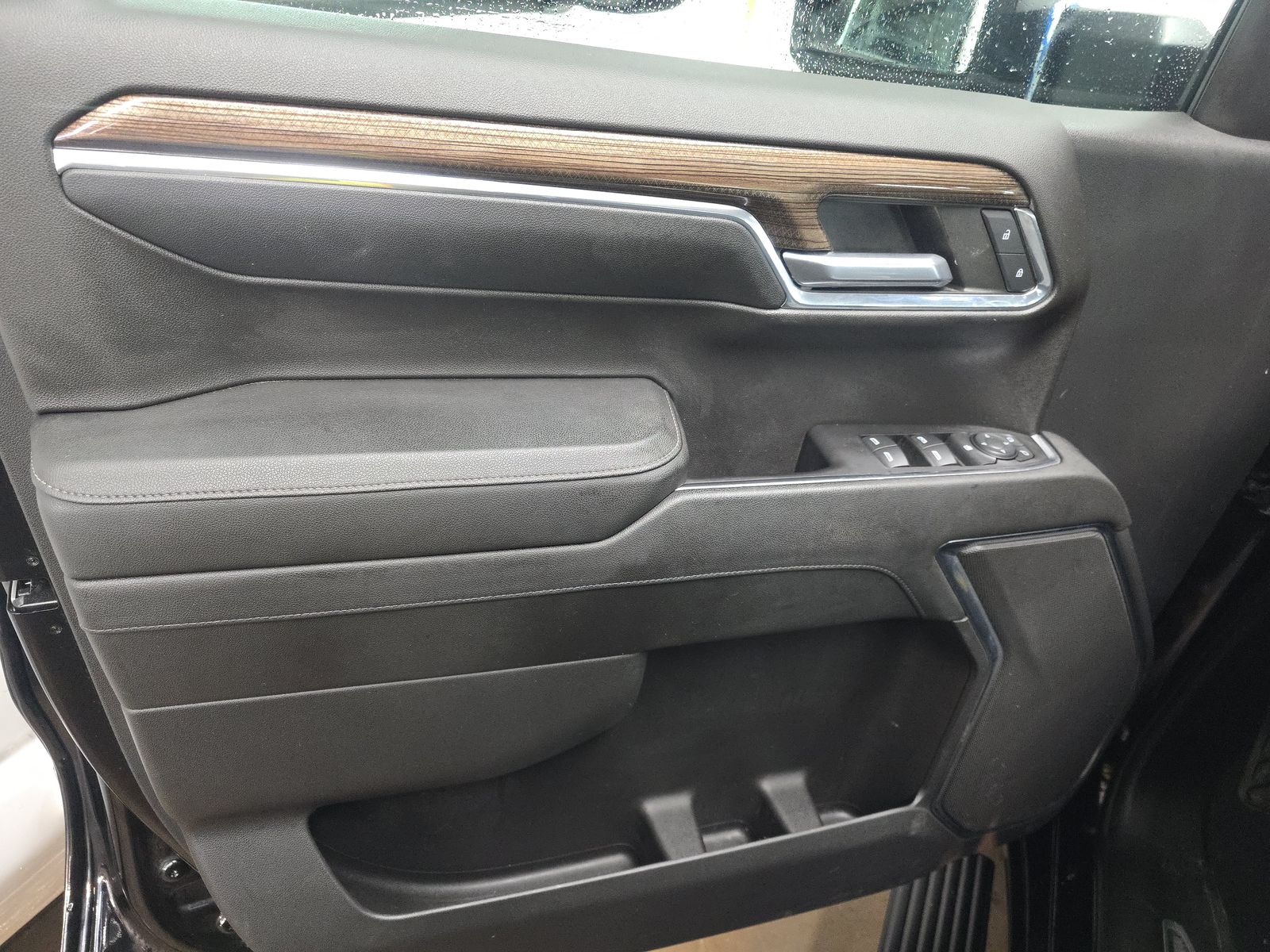 2023 Chevrolet Silverado 1500 RST AWD