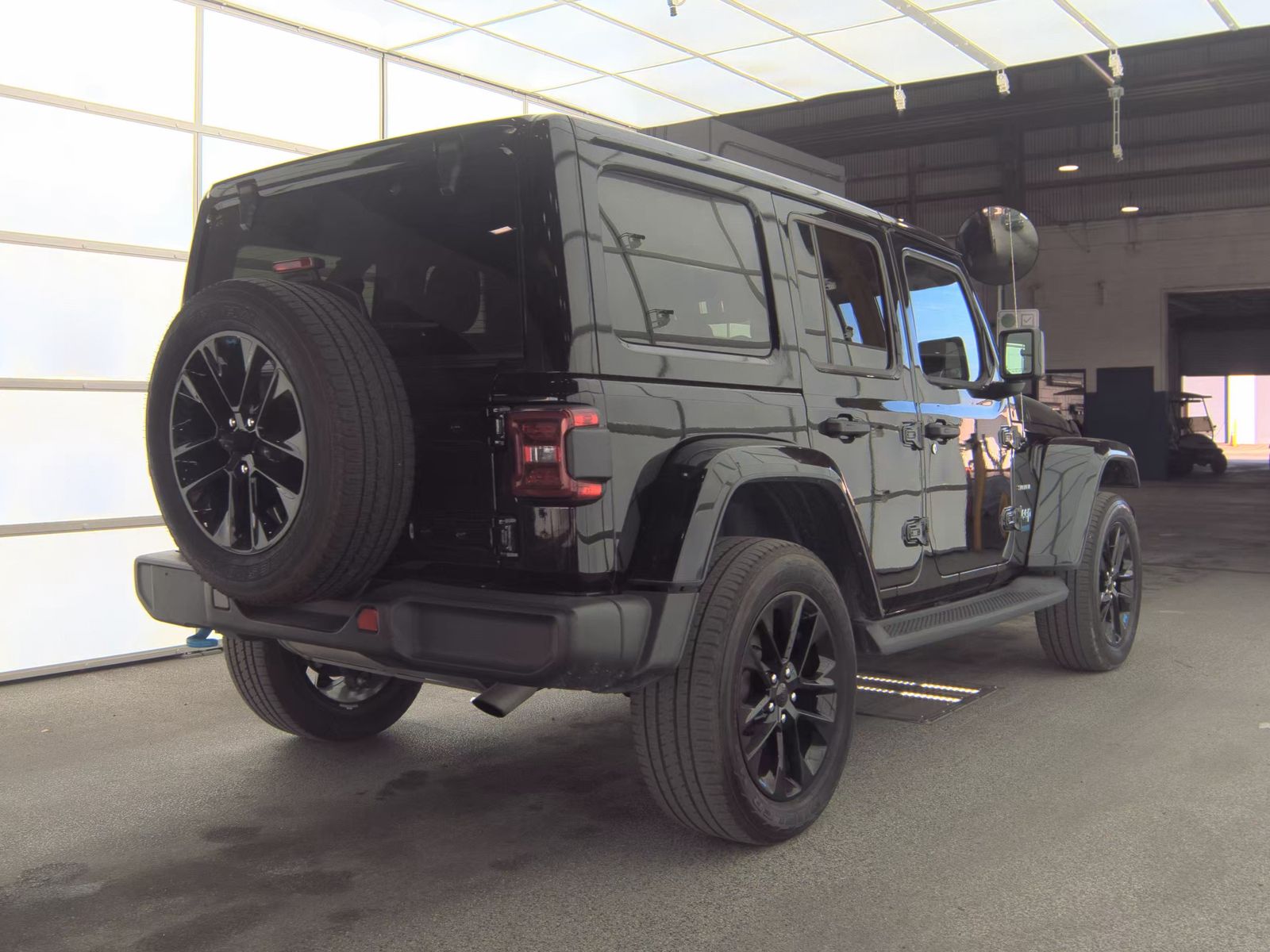 2022 Jeep Wrangler Unlimited 4xe Sahara AWD