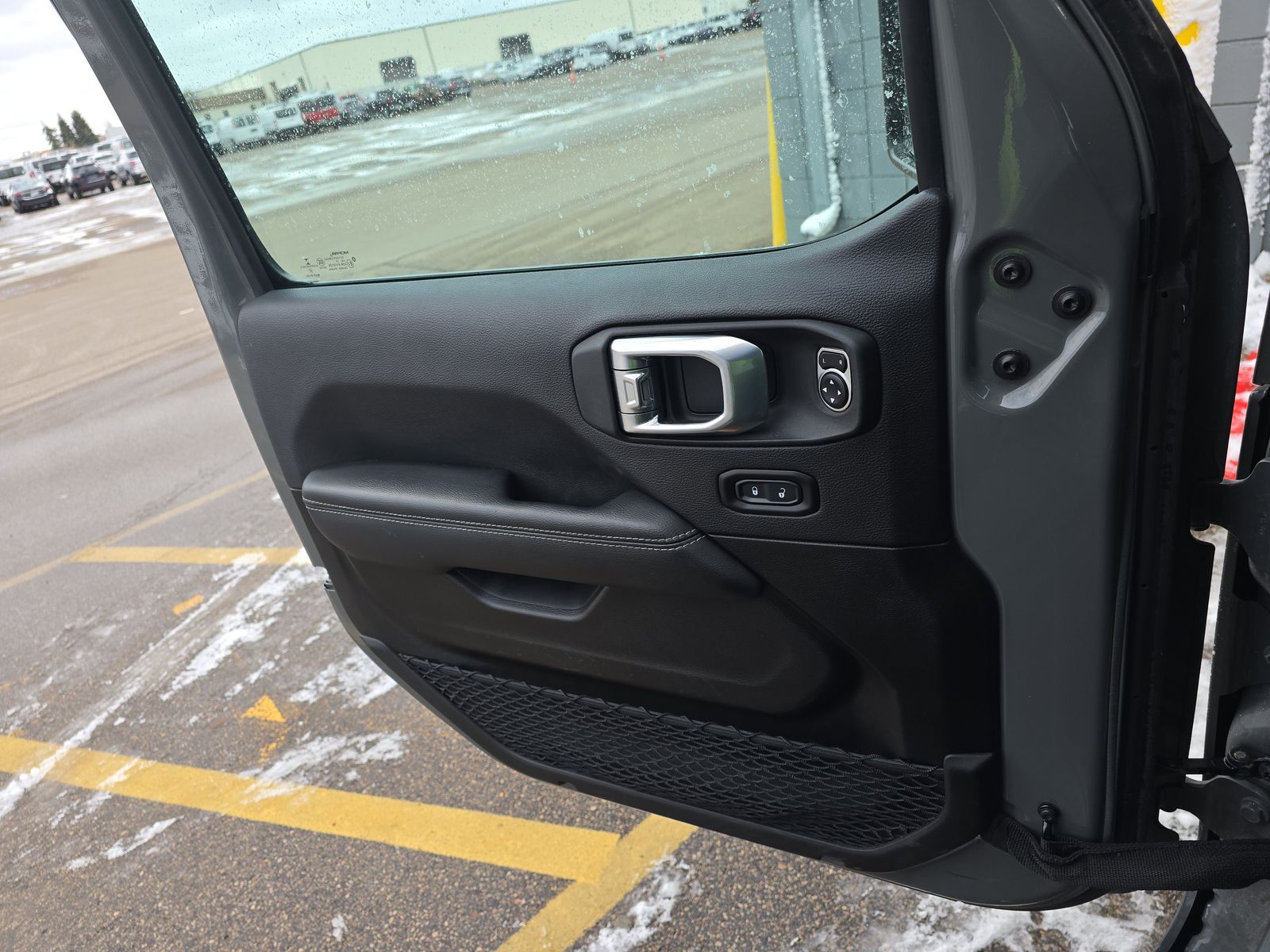 2023 Jeep Wrangler Sahara AWD