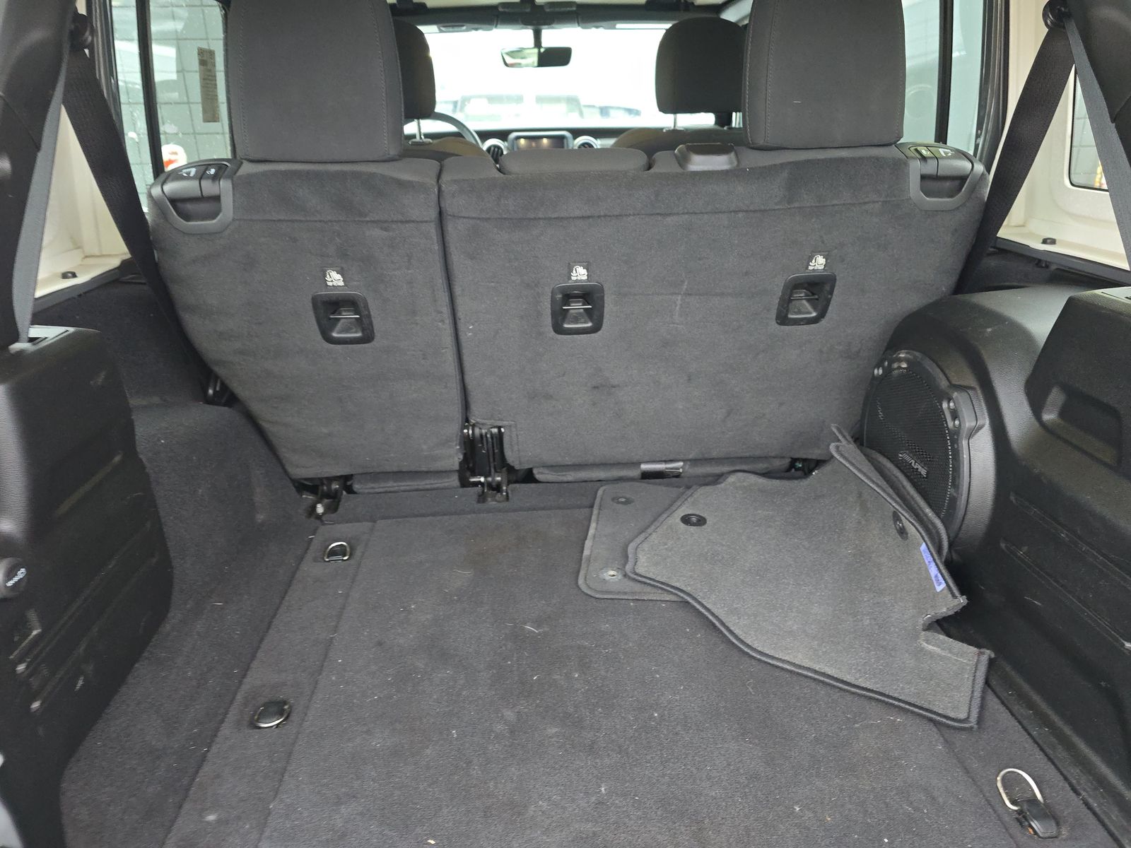 2023 Jeep Wrangler Sahara AWD