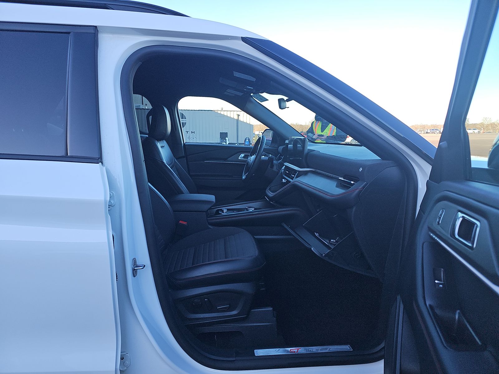 2025 Ford Explorer ST-Line AWD