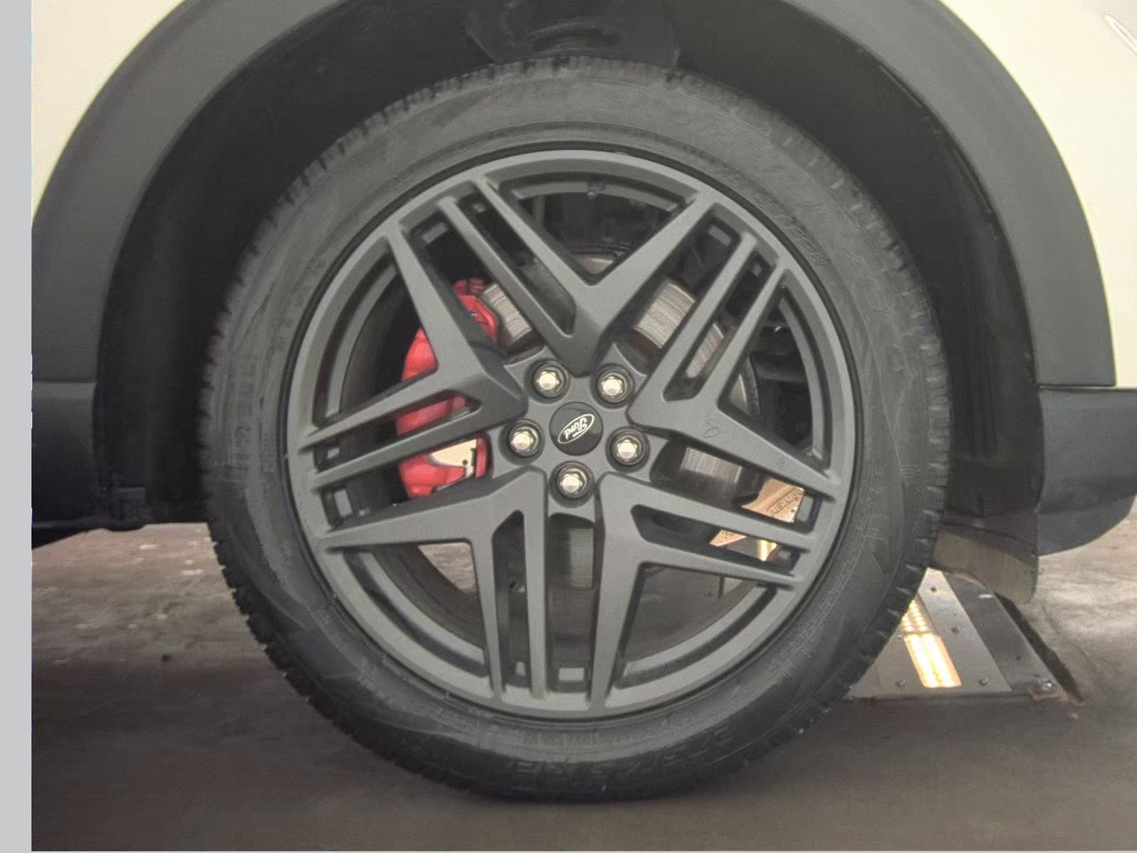 2025 Ford Explorer ST-Line AWD