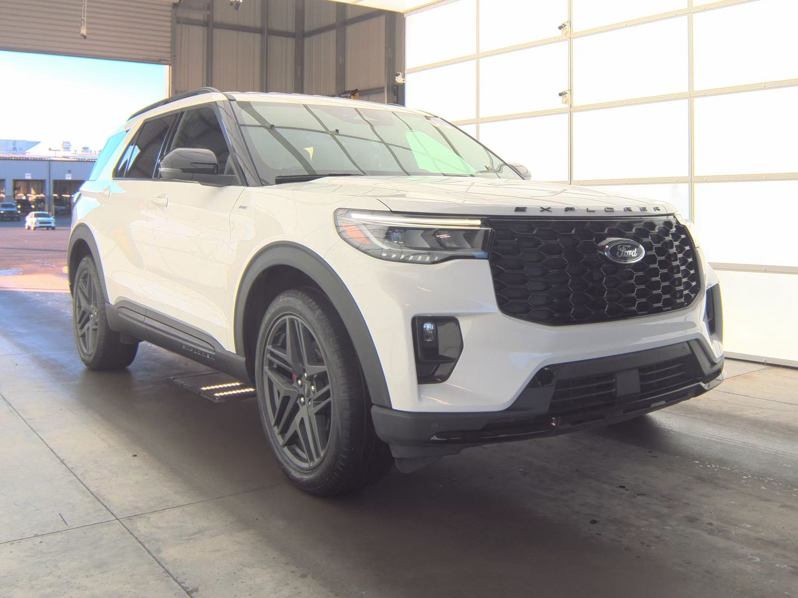 2025 Ford Explorer ST-Line AWD