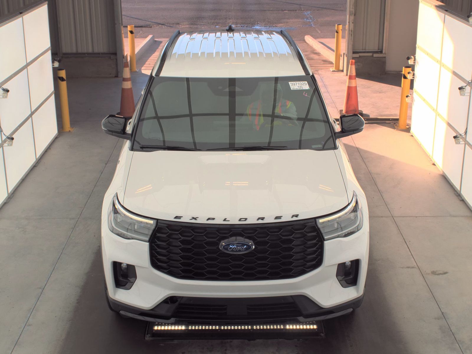 2025 Ford Explorer ST-Line AWD