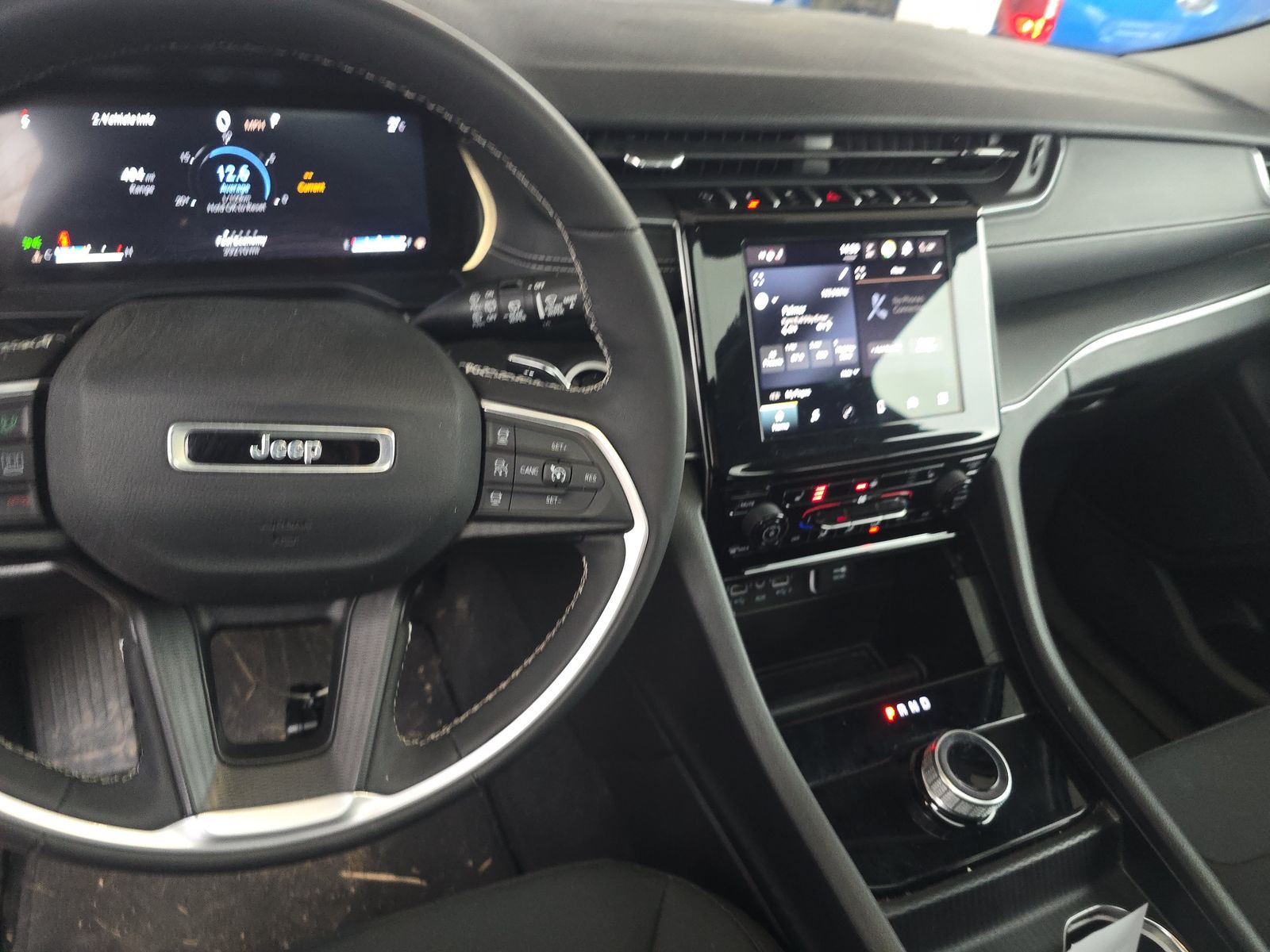 2023 Jeep Grand Cherokee Laredo AWD