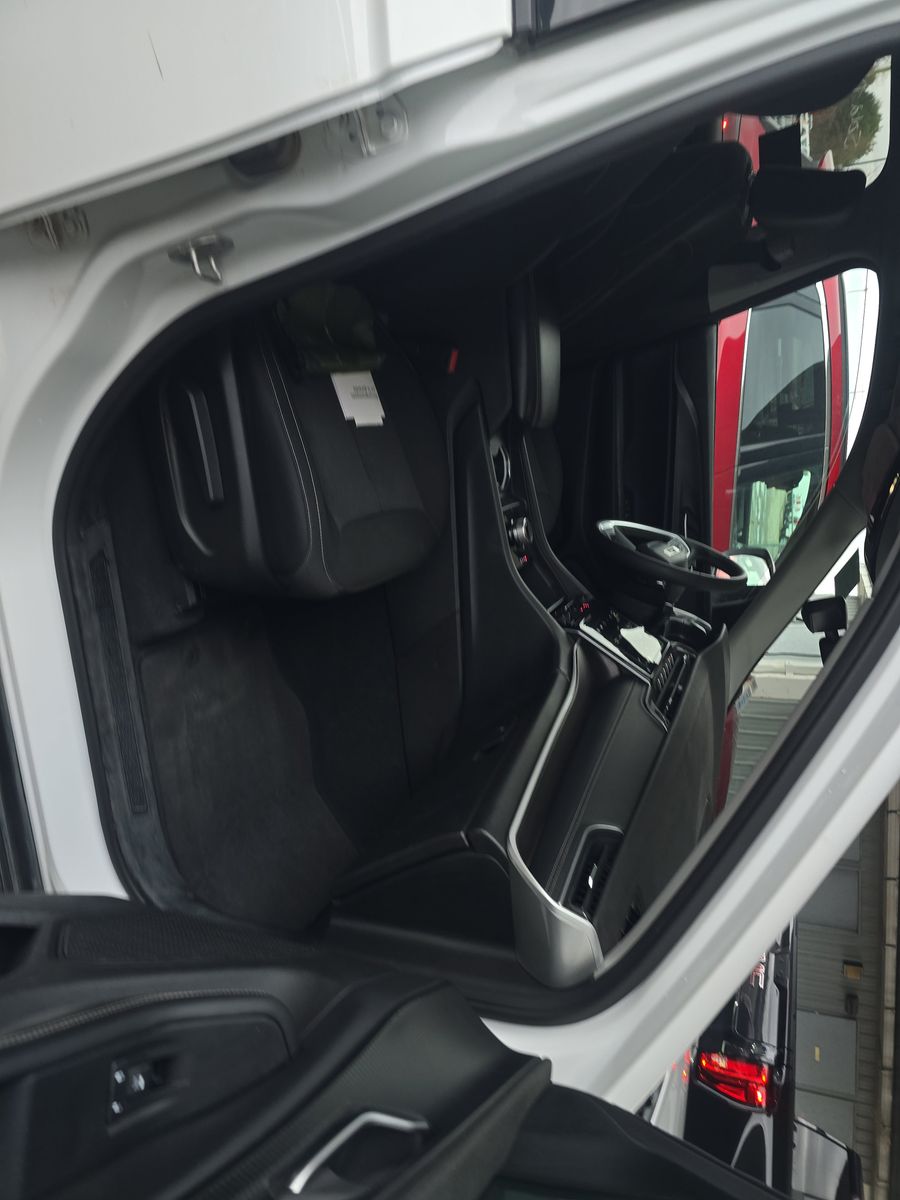 2023 Jeep Grand Cherokee Laredo AWD