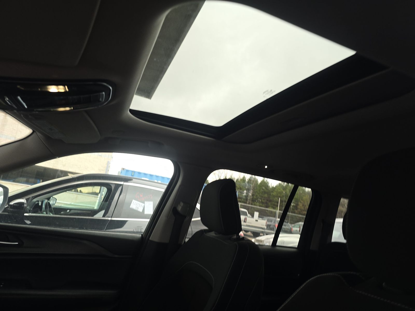 2023 Jeep Grand Cherokee Laredo AWD