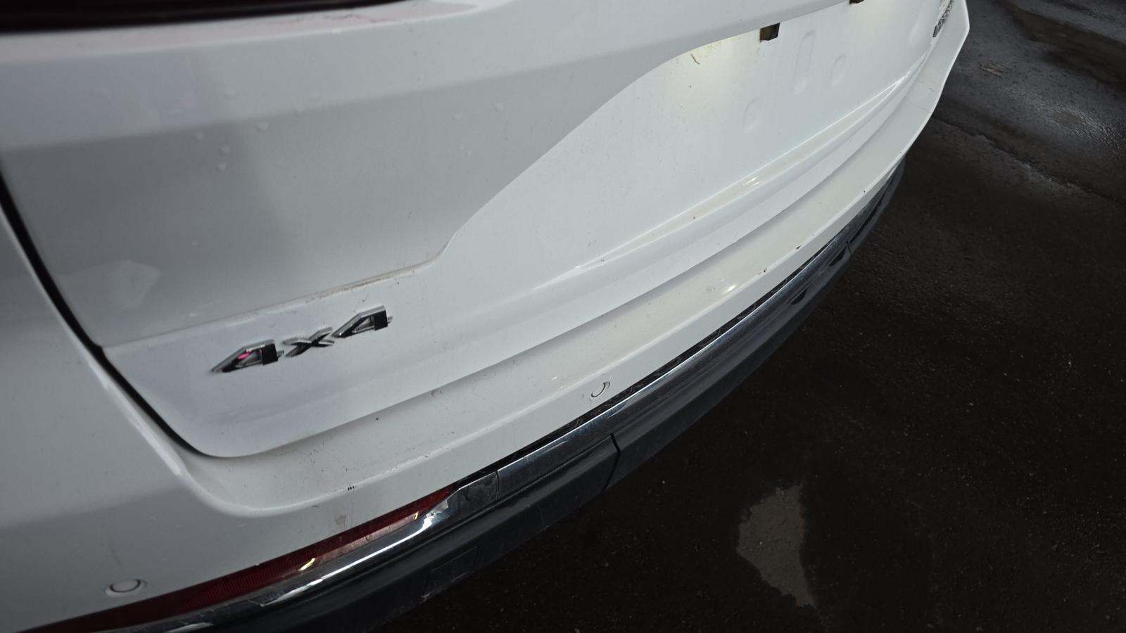 2023 Jeep Grand Cherokee Laredo AWD