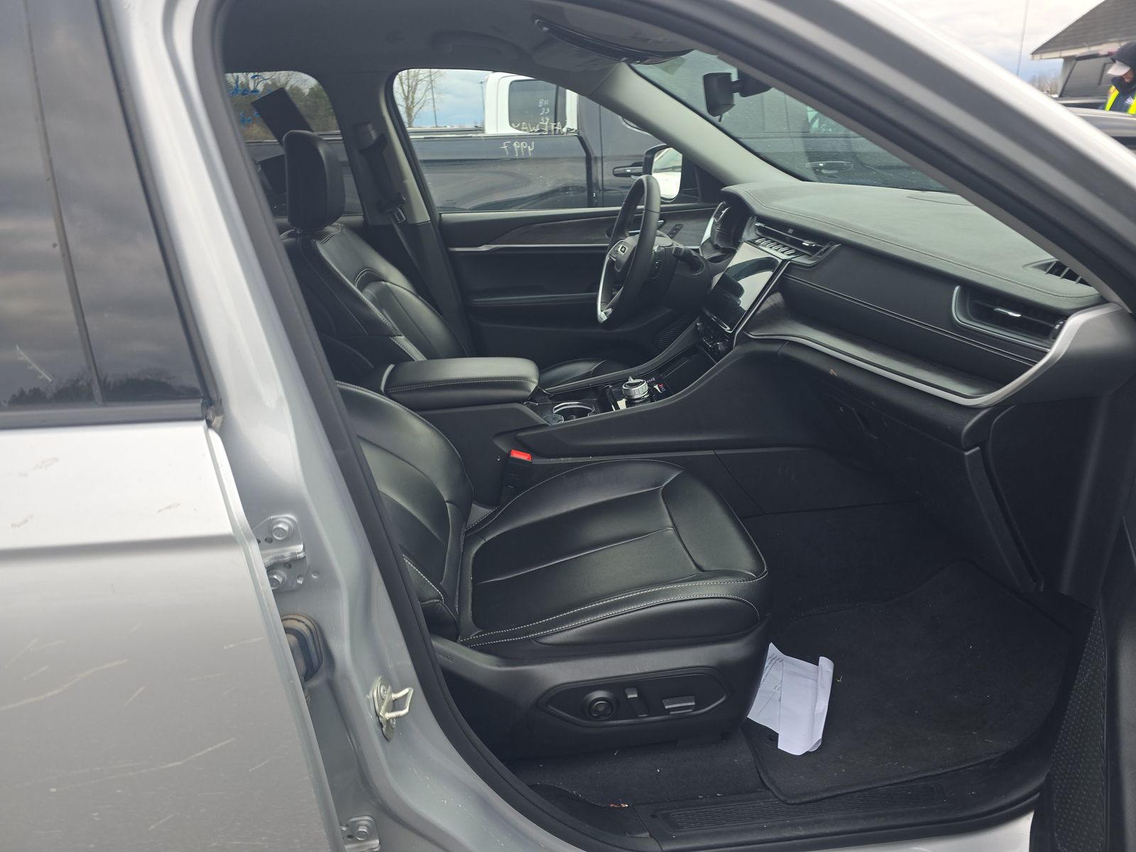 2023 Jeep Grand Cherokee Limited AWD