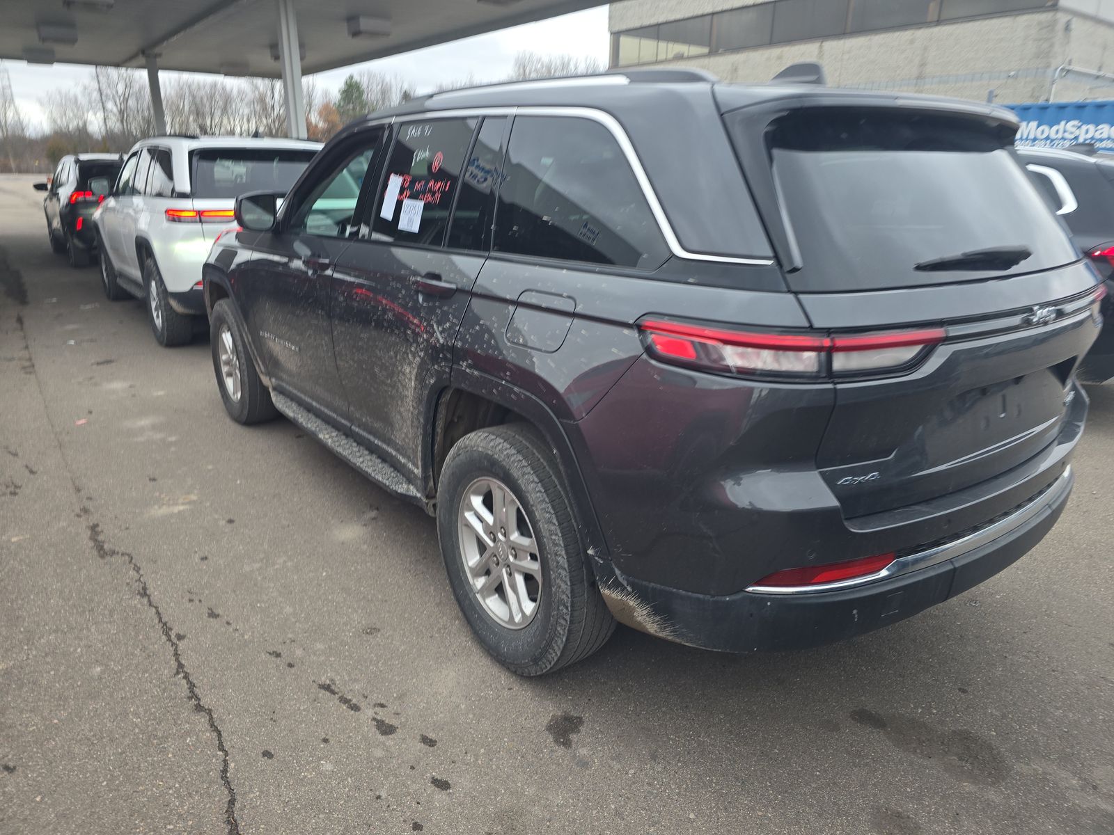 2023 Jeep Grand Cherokee Laredo AWD