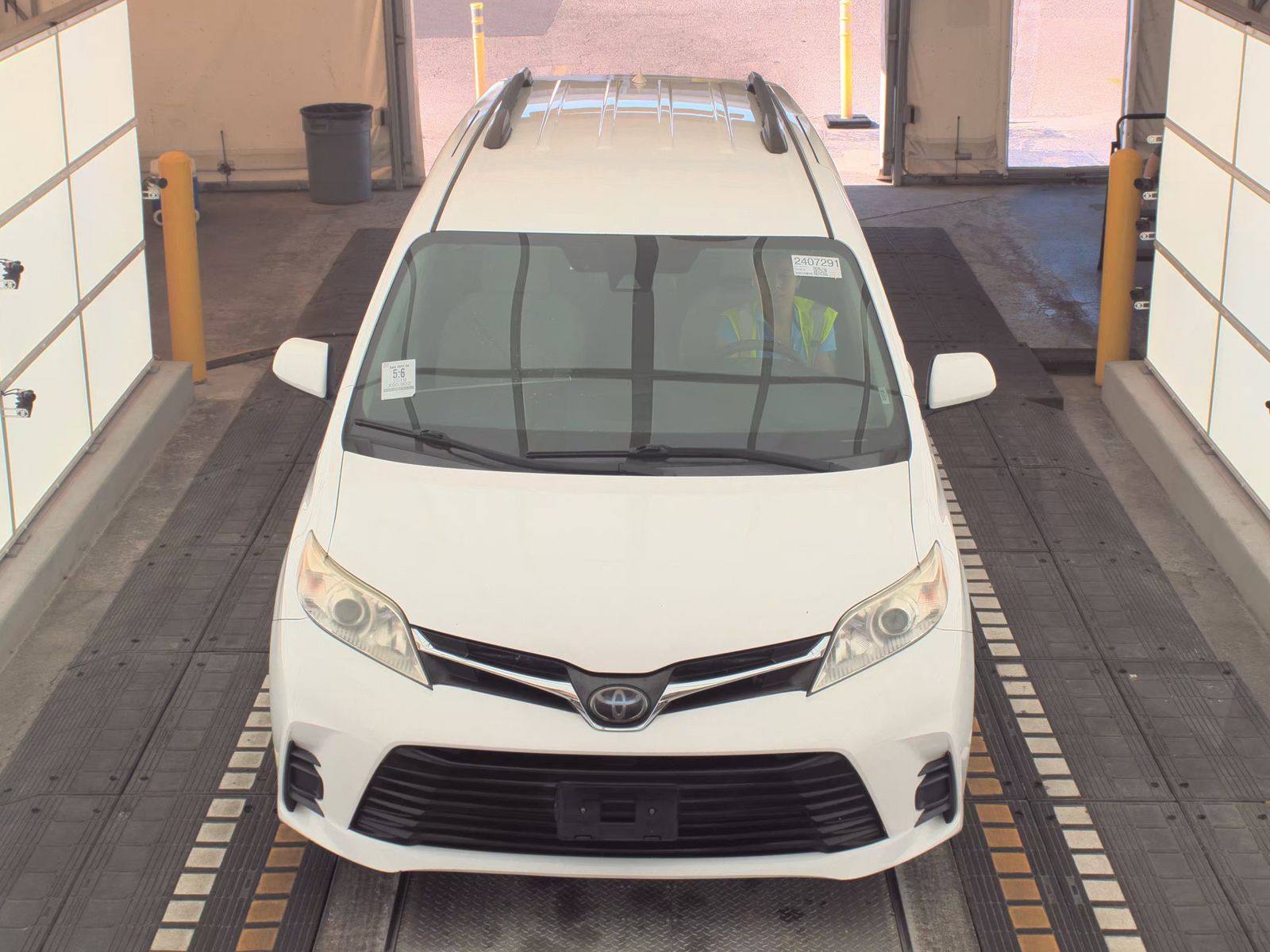 2019 Toyota Sienna LE FWD