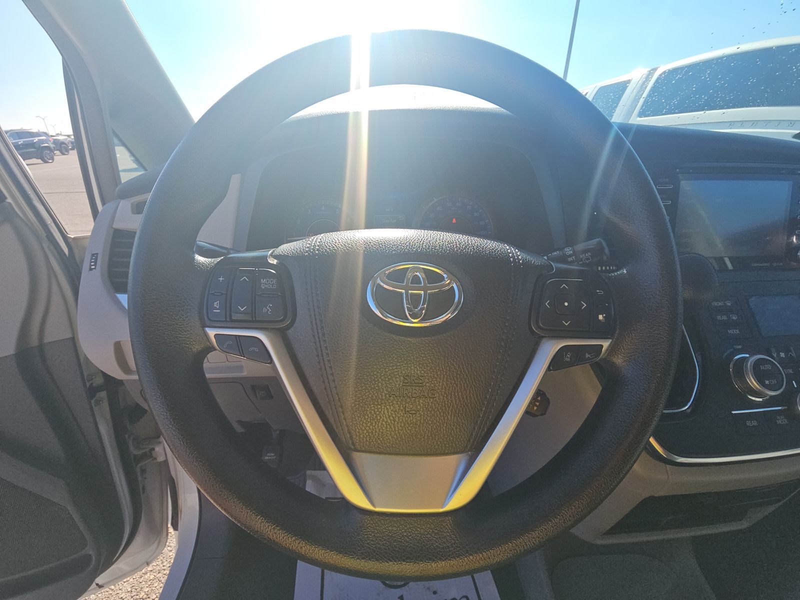 2019 Toyota Sienna LE FWD