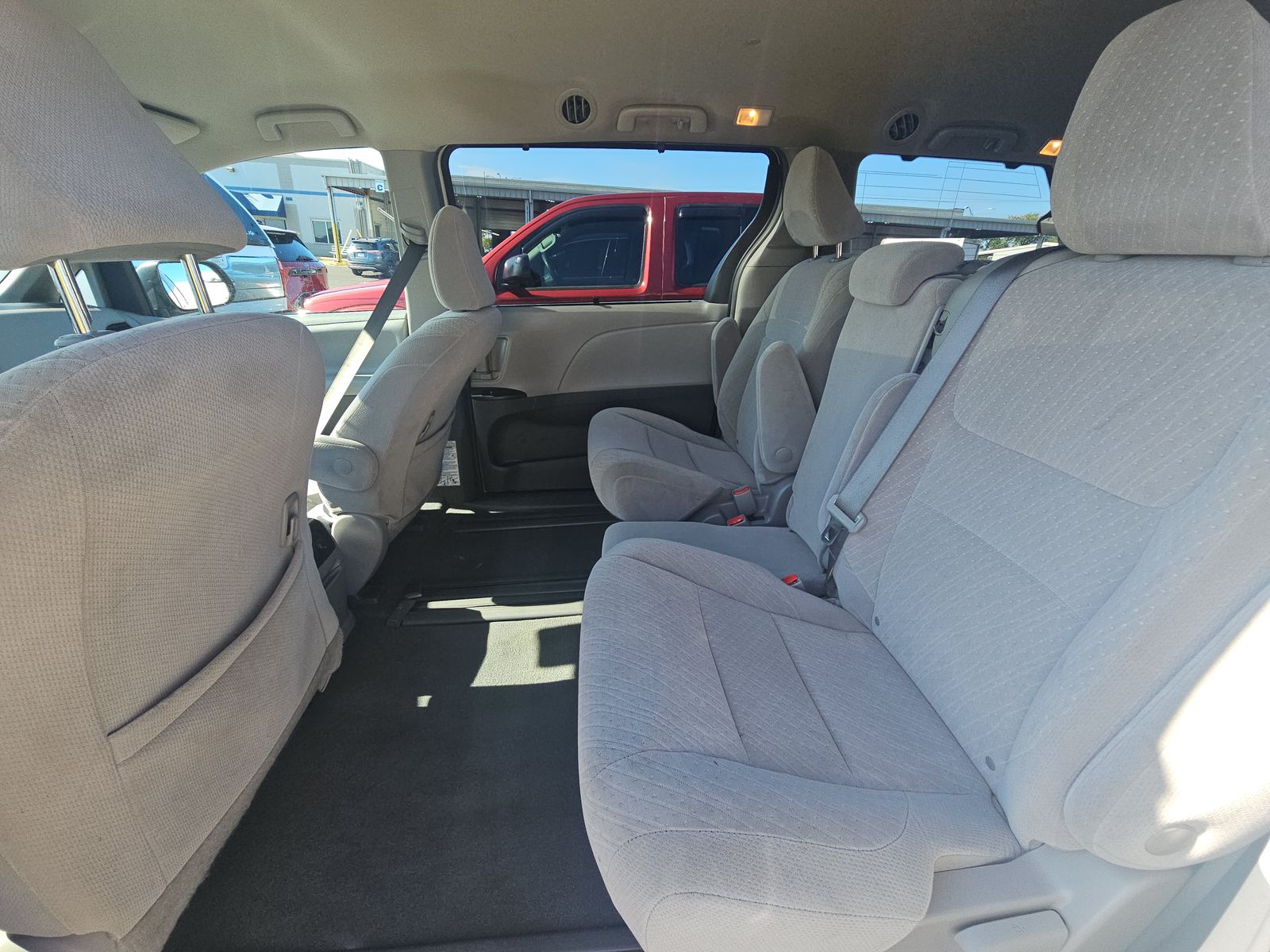 2019 Toyota Sienna LE FWD