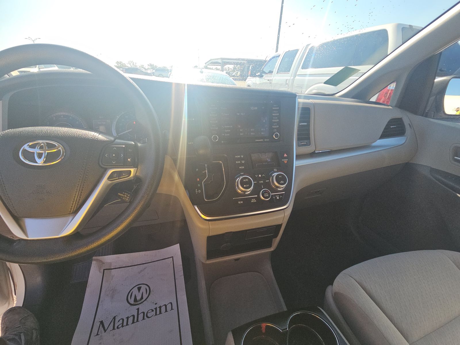 2019 Toyota Sienna LE FWD