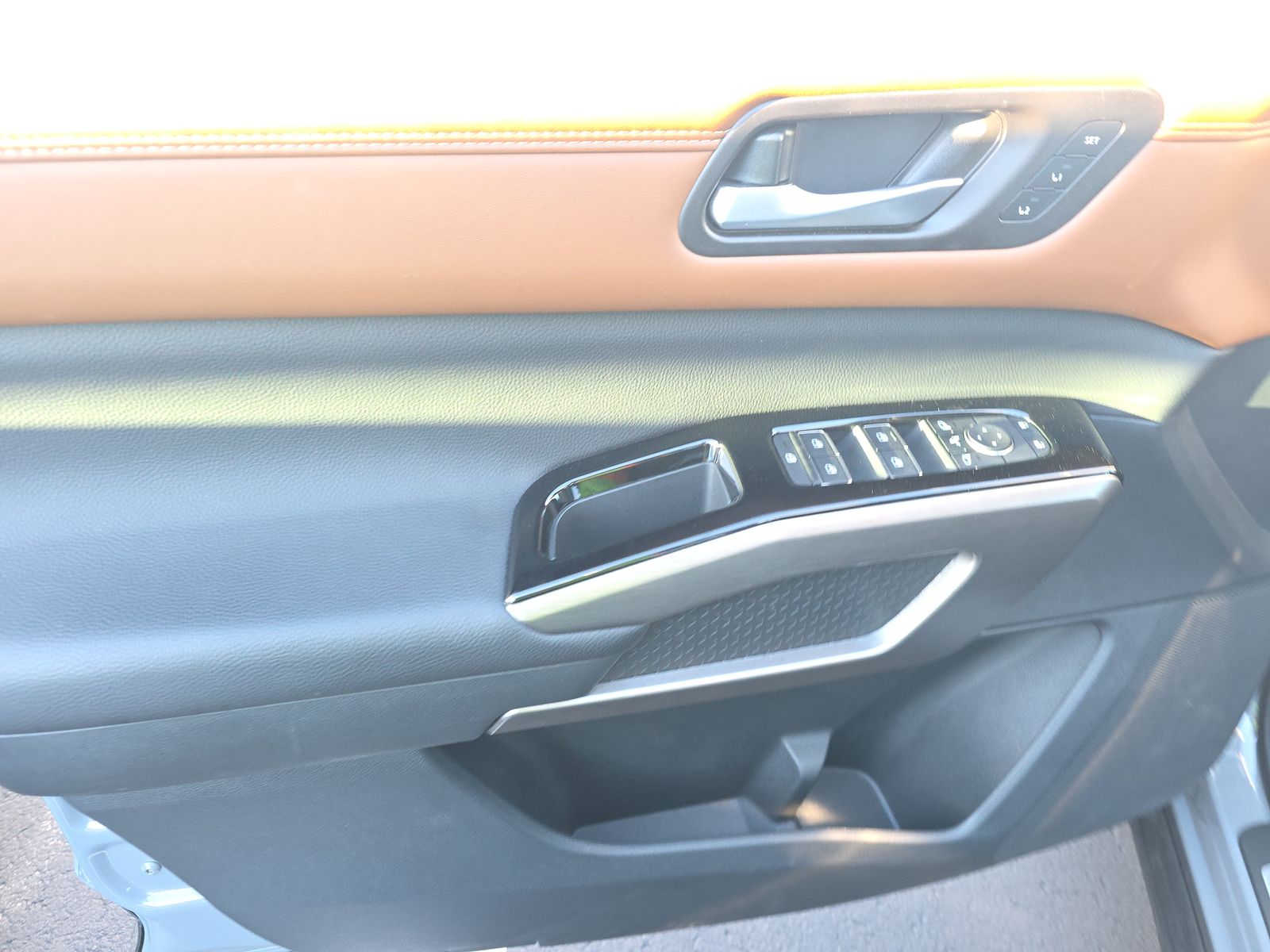 2024 Nissan Pathfinder Platinum AWD