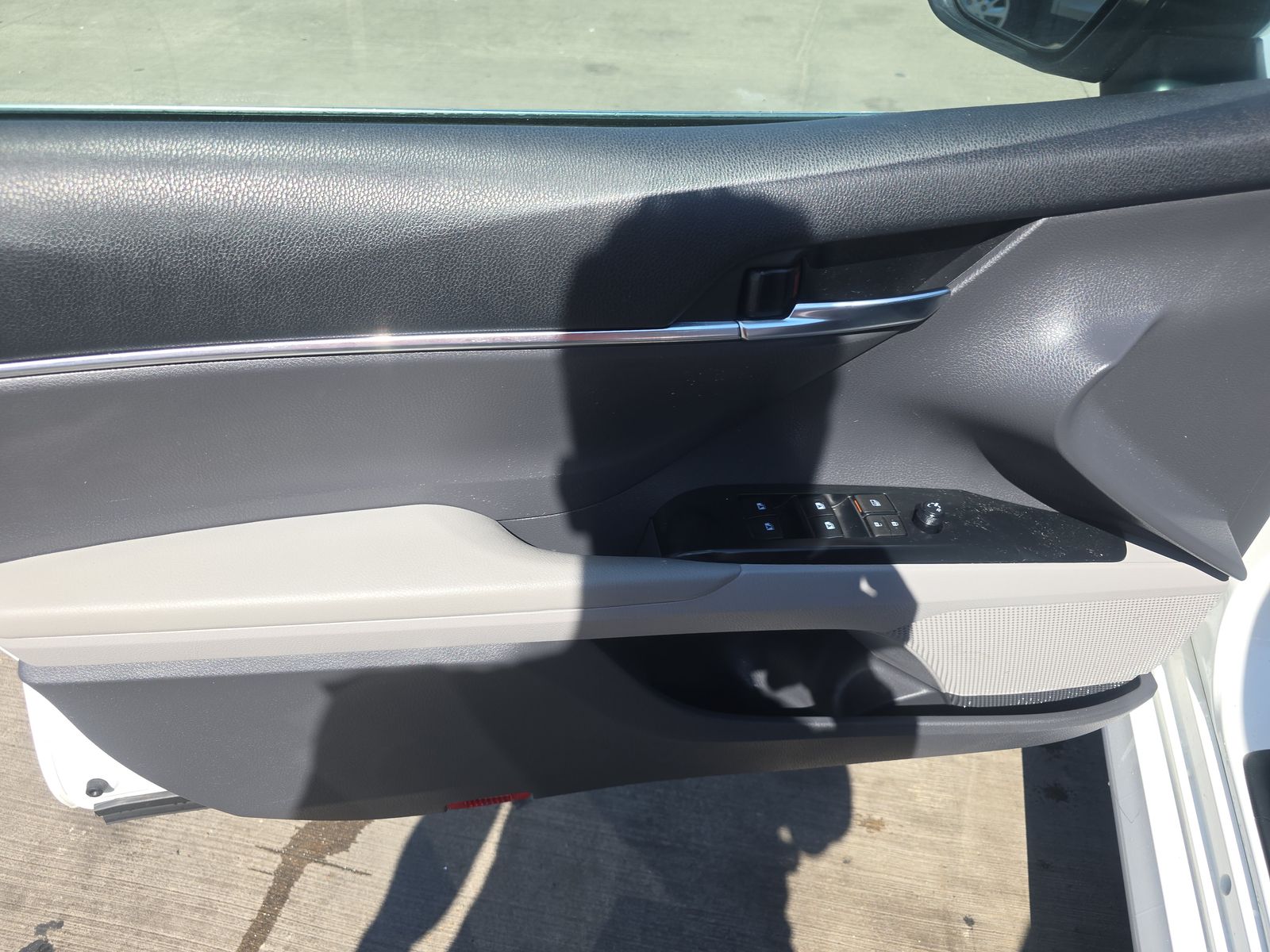 2020 Toyota Camry Hybrid LE FWD