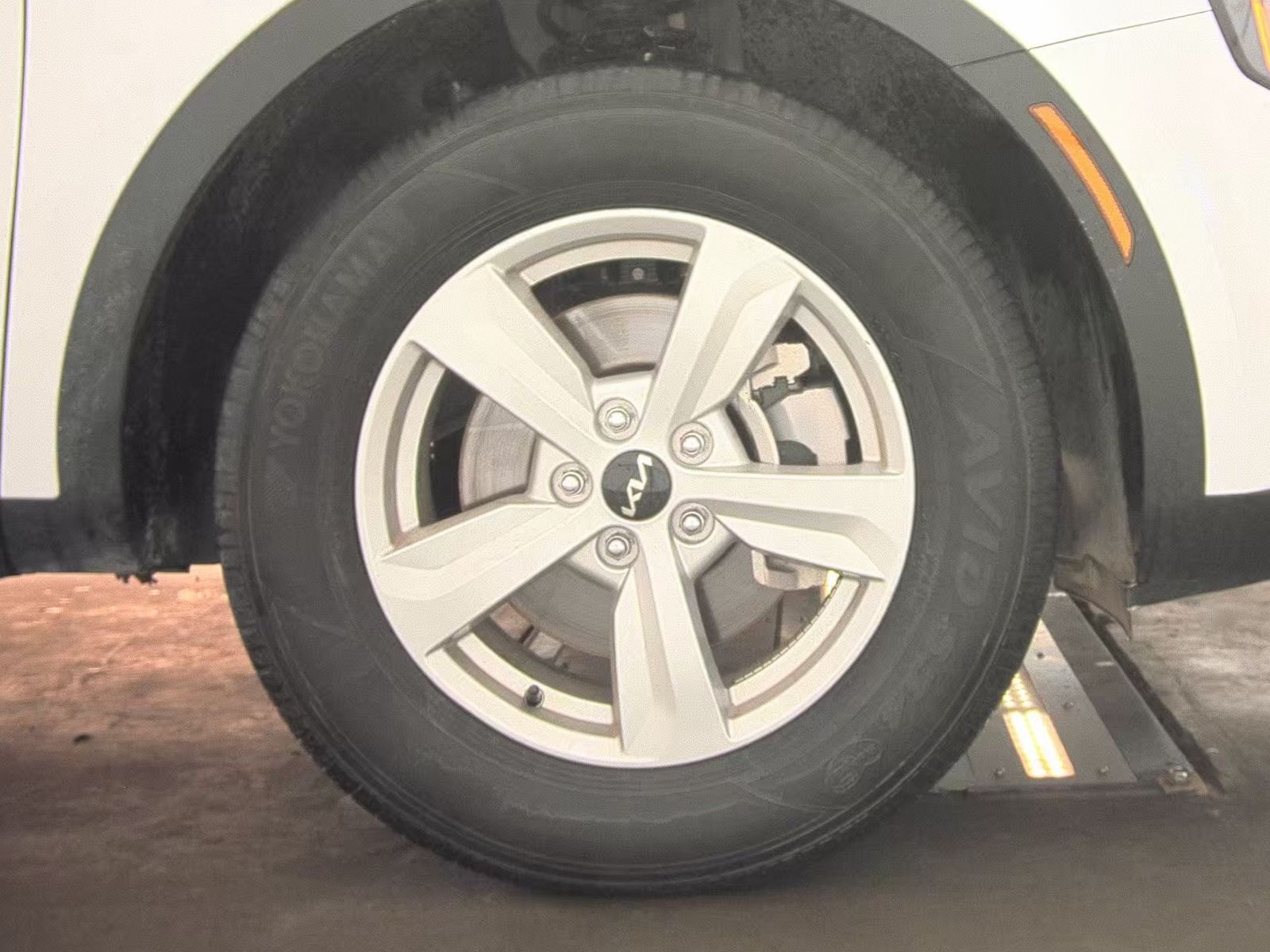 2025 Kia Sorento LX FWD