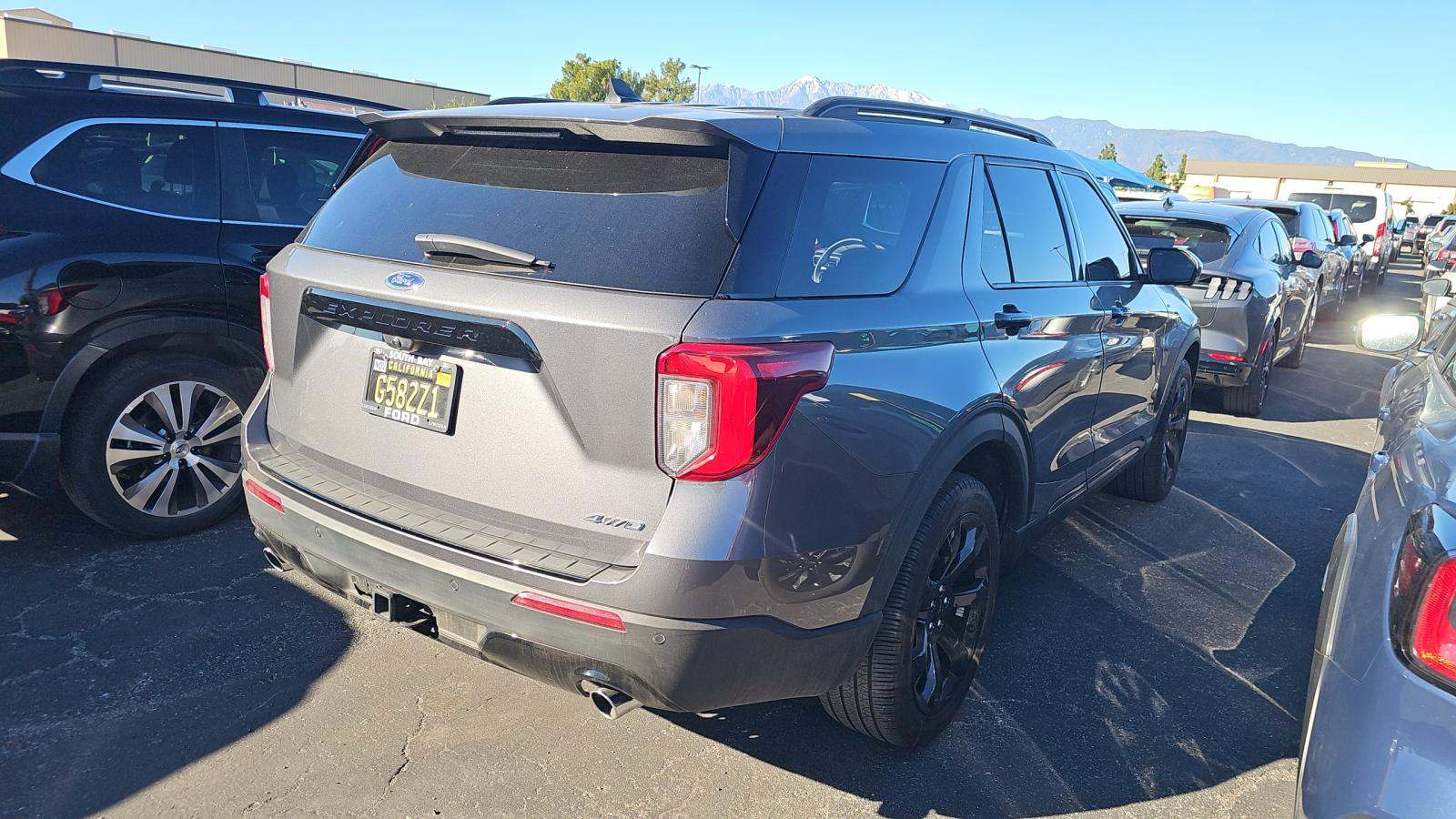 2022 Ford Explorer ST-Line AWD